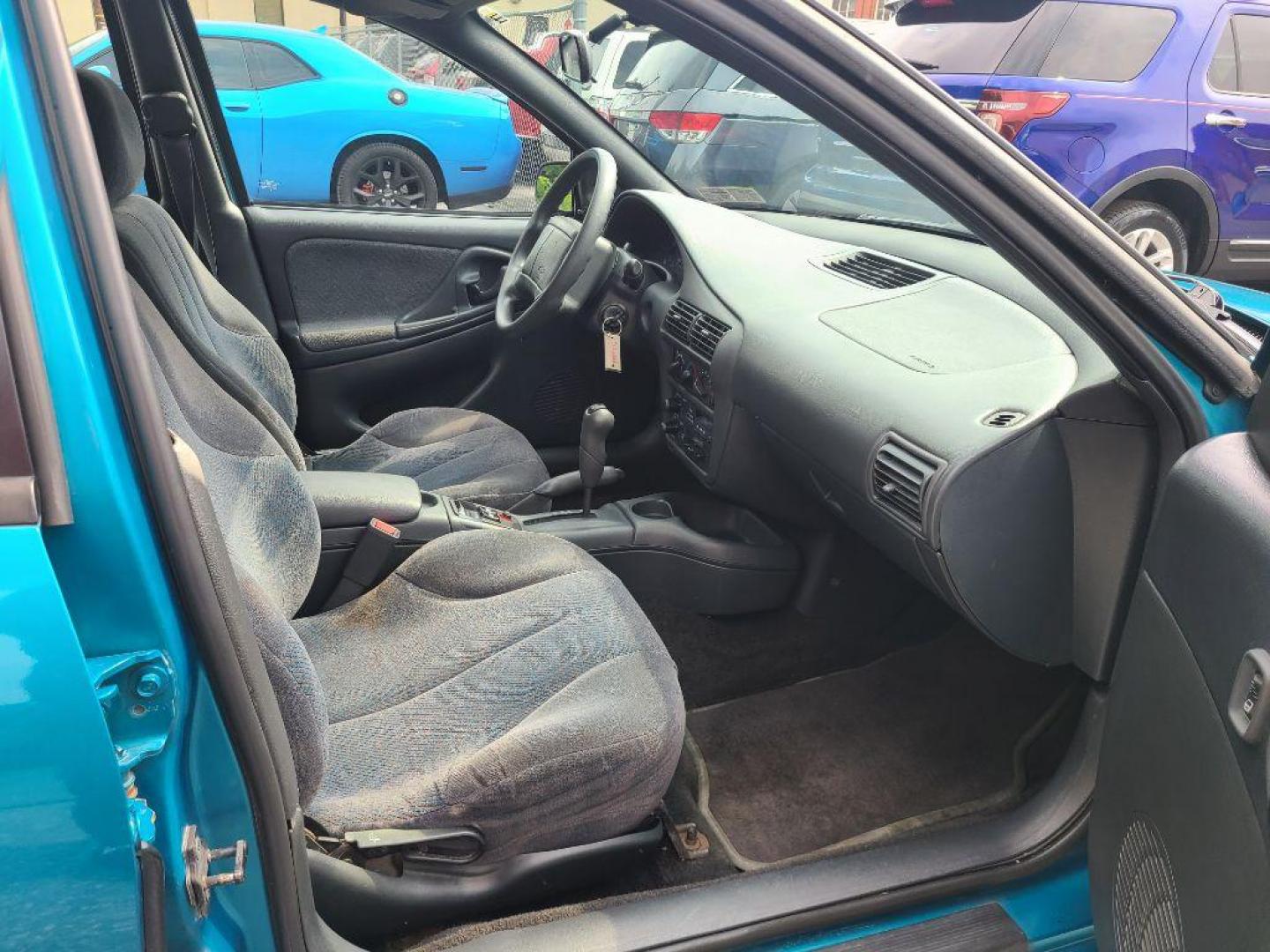 1995 GREEN CHEVROLET CAVALIER LS (1G1JF5244S7) with an 2.2L engine, Automatic transmission, located at 117 North Cameron Street, Harrisburg, PA, 17101, (717) 963-8962, 40.267021, -76.875351 - Photo#8