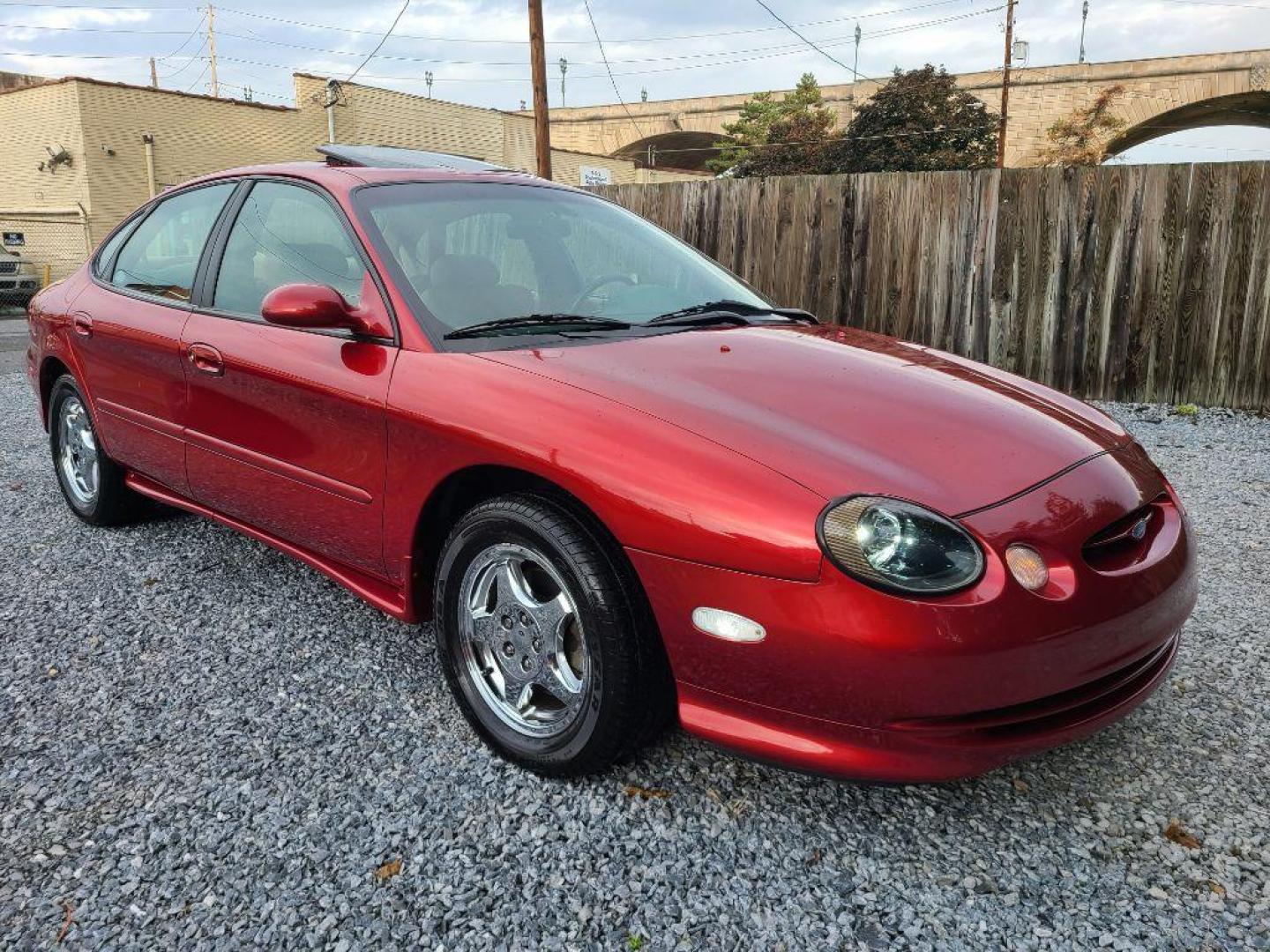 1996 RED FORD TAURUS SHO (1FALP54N4TA) with an 3.4L engine, Automatic transmission, located at 117 North Cameron Street, Harrisburg, PA, 17101, (717) 963-8962, 40.267021, -76.875351 - WE FINANCE!!! Good Credit/ Bad Credit/ No Credit - ALL Trade-Ins Welcomed!!! ***Guaranteed Credit Approval*** APPLY ONLINE or CALL us TODAY ;) Internet Prices and Marketplace Prices are SPECIAL discounted ***CASH DEALS*** Retail Prices are higher. Please call us to discuss your cash and finan - Photo#8