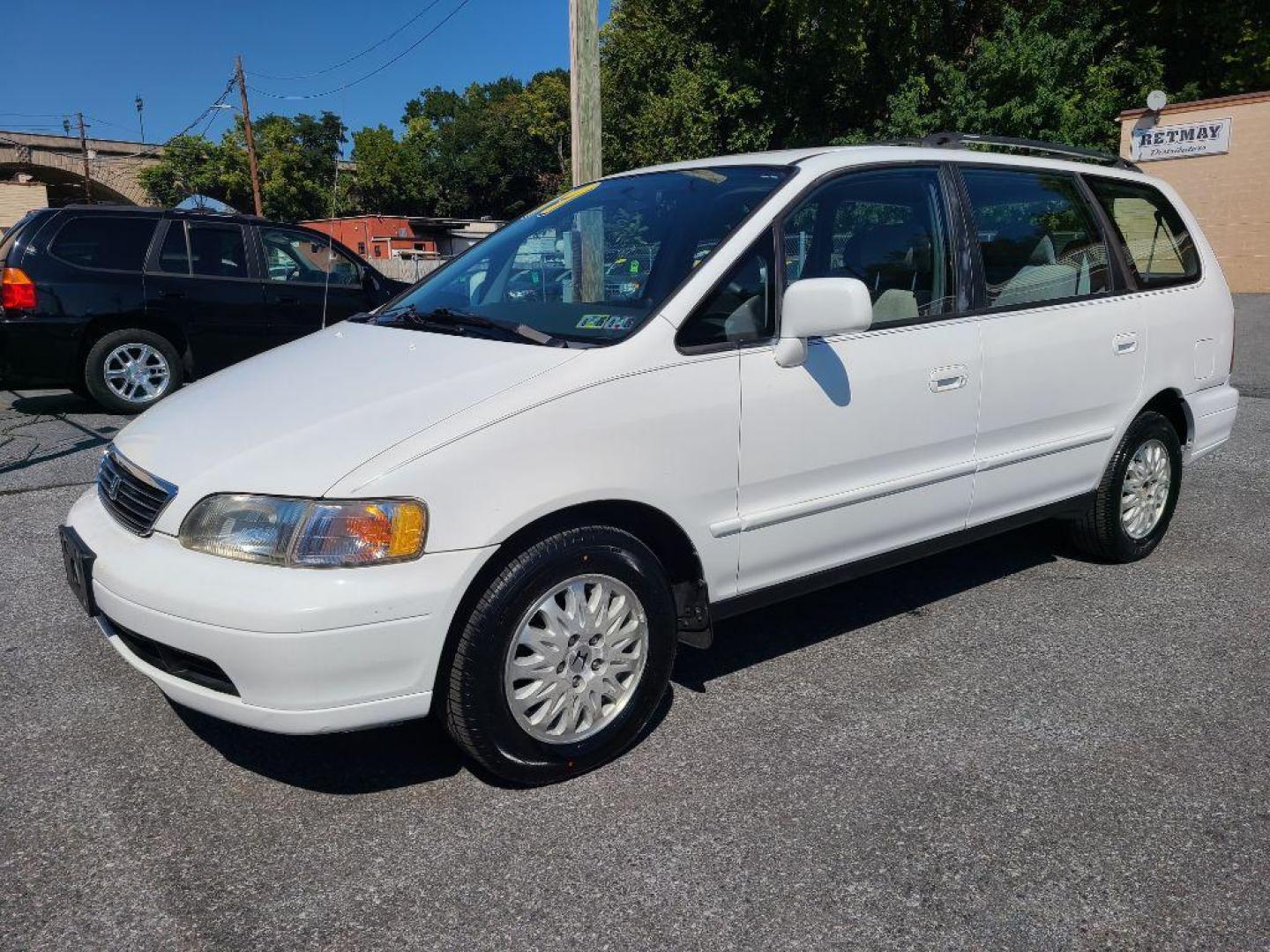 1997 WHITE HONDA ODYSSEY EX (JHMRA1879VC) with an 2.2L engine, Automatic transmission, located at 117 North Cameron Street, Harrisburg, PA, 17101, (717) 963-8962, 40.267021, -76.875351 - WE FINANCE!!! Good Credit/ Bad Credit/ No Credit - ALL Trade-Ins Welcomed!!! ***Guaranteed Credit Approval*** APPLY ONLINE or CALL us TODAY ;) Internet Prices and Marketplace Prices are SPECIAL discounted ***CASH DEALS*** Retail Prices are higher. Please call us to discuss your cash and finan - Photo#0