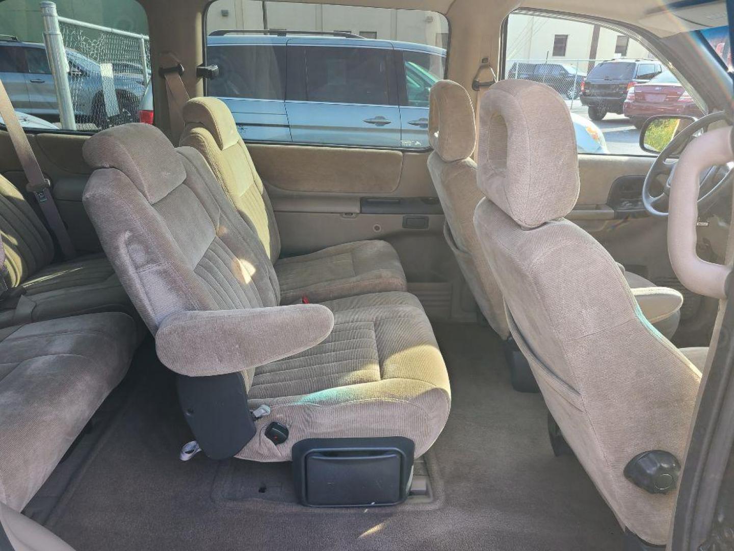 1997 TEAL PONTIAC TRANS SPORT SE (1GMDU06E3VD) with an 3.4L engine, Automatic transmission, located at 117 North Cameron Street, Harrisburg, PA, 17101, (717) 963-8962, 40.267021, -76.875351 - WE FINANCE!!! Good Credit/ Bad Credit/ No Credit - ALL Trade-Ins Welcomed!!! ***Guaranteed Credit Approval*** APPLY ONLINE or CALL us TODAY ;) Internet Prices and Marketplace Prices are SPECIAL discounted ***CASH DEALS*** Retail Prices are higher. Please call us to discuss your cash and finan - Photo#10