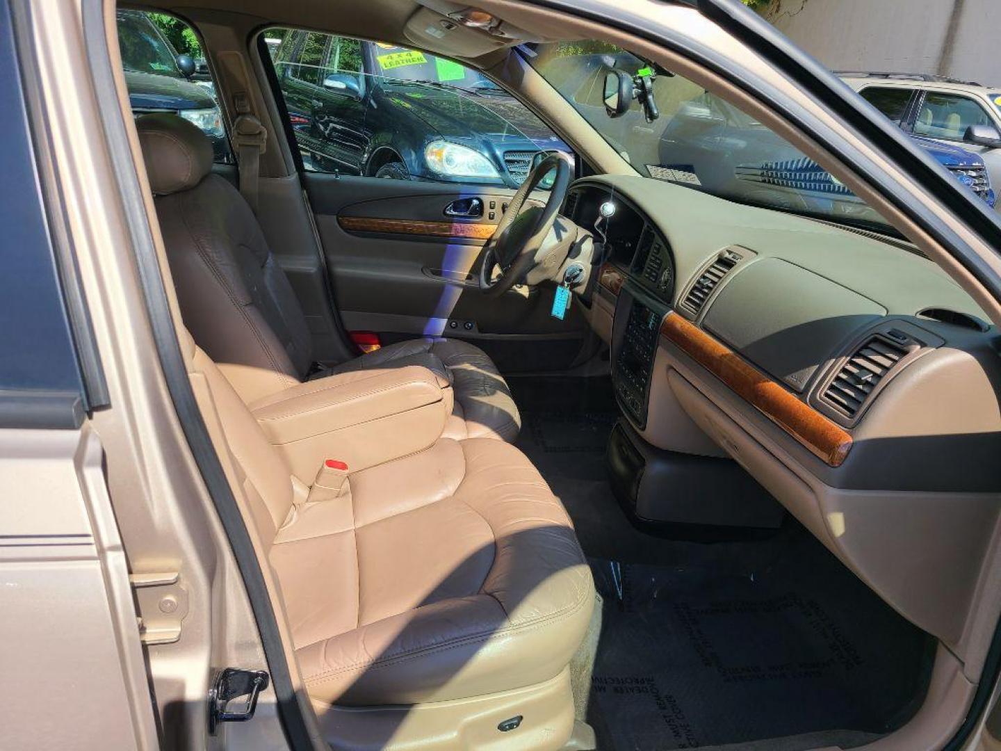 1998 BEIGE LINCOLN CONTINENTAL SEDAN (1LNFM97V7WY) with an 4.6L engine, Automatic transmission, located at 117 North Cameron Street, Harrisburg, PA, 17101, (717) 963-8962, 40.267021, -76.875351 - WE FINANCE!!! Good Credit/ Bad Credit/ No Credit - ALL Trade-Ins Welcomed!!! ***Guaranteed Credit Approval*** APPLY ONLINE or CALL us TODAY ;) Internet Prices and Marketplace Prices are SPECIAL discounted ***CASH DEALS*** Retail Prices are higher. Please call us to discuss your cash and finan - Photo#8