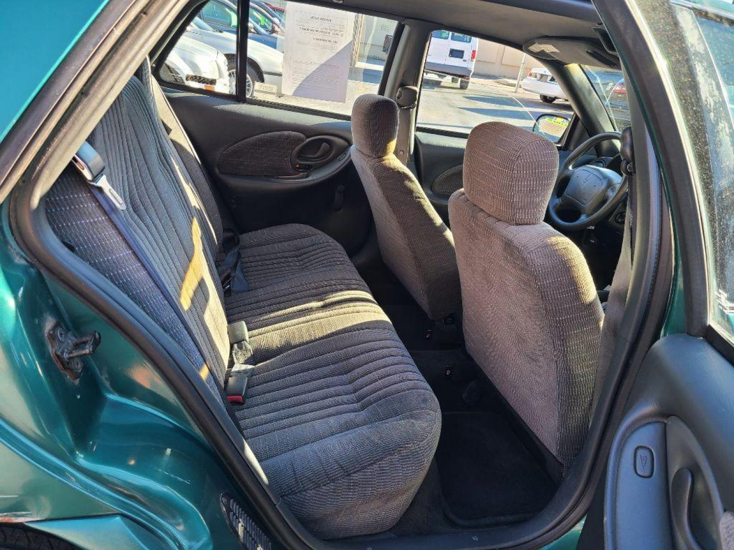 1998 GREEN PONTIAC GRAND AM SE (1G2NE52T4WM) with an 2.4L engine, Automatic transmission, located at 117 North Cameron Street, Harrisburg, PA, 17101, (717) 963-8962, 40.267021, -76.875351 - WE FINANCE!!! Good Credit/ Bad Credit/ No Credit - ALL Trade-Ins Welcomed!!! ***Guaranteed Credit Approval*** APPLY ONLINE or CALL us TODAY ;) Internet Prices and Marketplace Prices are SPECIAL discounted ***CASH DEALS*** Retail Prices are higher. Please call us to discuss your cash and finan - Photo#10