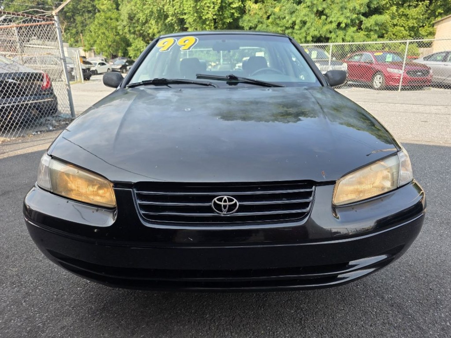 1999 BLACK TOYOTA CAMRY CE (4T1BG22K0XU) with an 2.2L engine, Automatic transmission, located at 131 N Cameron st, Harrisburg, PA, 17101, (717) 561-2926, 40.267086, -76.875374 - $1700 CASH DEAL, RUNS AND DRIVES, COLD A/C. TRADE IN SPECIAL. NOT INSPECTED AS-IS- Photo#8
