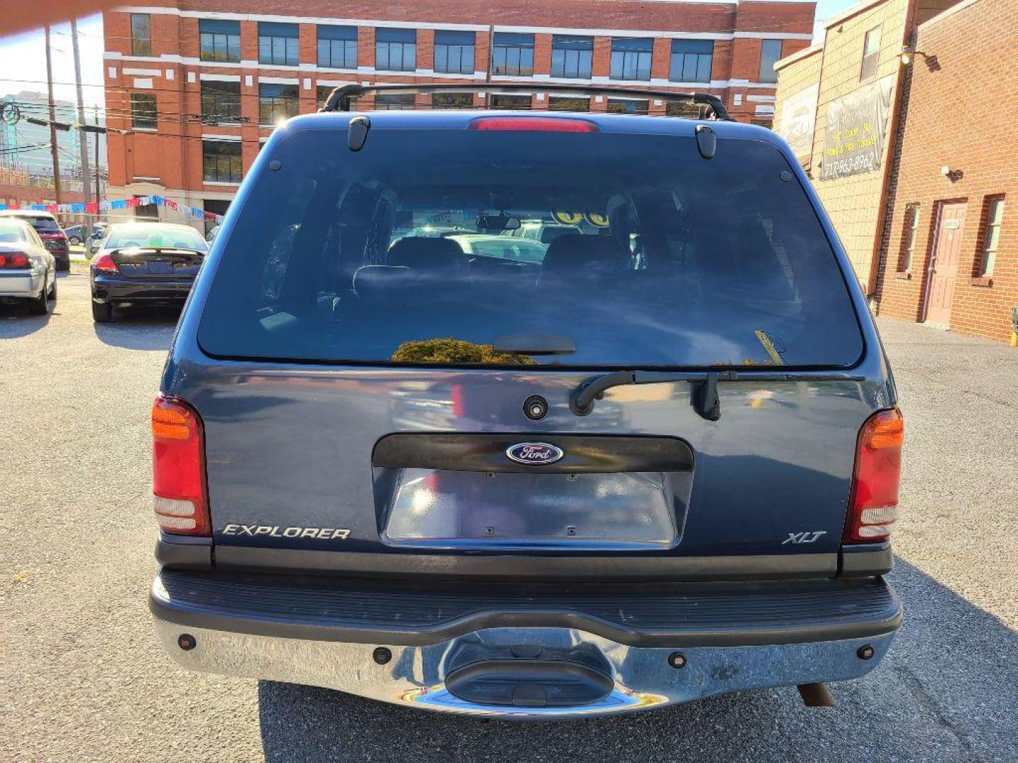 2000 BLUE FORD EXPLORER XLT (1FMZU73E2YZ) with an 4.0L engine, Automatic transmission, located at 117 North Cameron Street, Harrisburg, PA, 17101, (717) 963-8962, 40.267021, -76.875351 - WE FINANCE!!! Good Credit/ Bad Credit/ No Credit - ALL Trade-Ins Welcomed!!! ***Guaranteed Credit Approval*** APPLY ONLINE or CALL us TODAY ;) Internet Prices and Marketplace Prices are SPECIAL discounted ***CASH DEALS*** Retail Prices are higher. Please call us to discuss your cash and finan - Photo#3