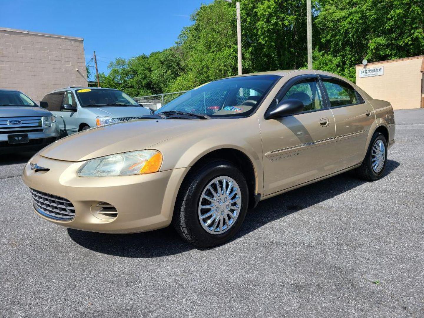 2001 TAN CHRYSLER SEBRING LX (1C3EL46X01N) with an 2.4L engine, Automatic transmission, located at 117 North Cameron Street, Harrisburg, PA, 17101, (717) 963-8962, 40.267021, -76.875351 - WE FINANCE!!! Good Credit/ Bad Credit/ No Credit - ALL Trade-Ins Welcomed!!! ***Guaranteed Credit Approval*** APPLY ONLINE or CALL us TODAY ;) Internet Prices and Marketplace Prices are SPECIAL discounted ***CASH DEALS*** Retail Prices are higher. Please call us to discuss your cash and finan - Photo#0