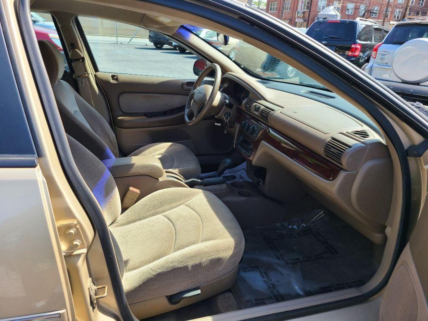 2001 TAN CHRYSLER SEBRING LX (1C3EL46X01N) with an 2.4L engine, Automatic transmission, located at 117 North Cameron Street, Harrisburg, PA, 17101, (717) 963-8962, 40.267021, -76.875351 - WE FINANCE!!! Good Credit/ Bad Credit/ No Credit - ALL Trade-Ins Welcomed!!! ***Guaranteed Credit Approval*** APPLY ONLINE or CALL us TODAY ;) Internet Prices and Marketplace Prices are SPECIAL discounted ***CASH DEALS*** Retail Prices are higher. Please call us to discuss your cash and finan - Photo#8