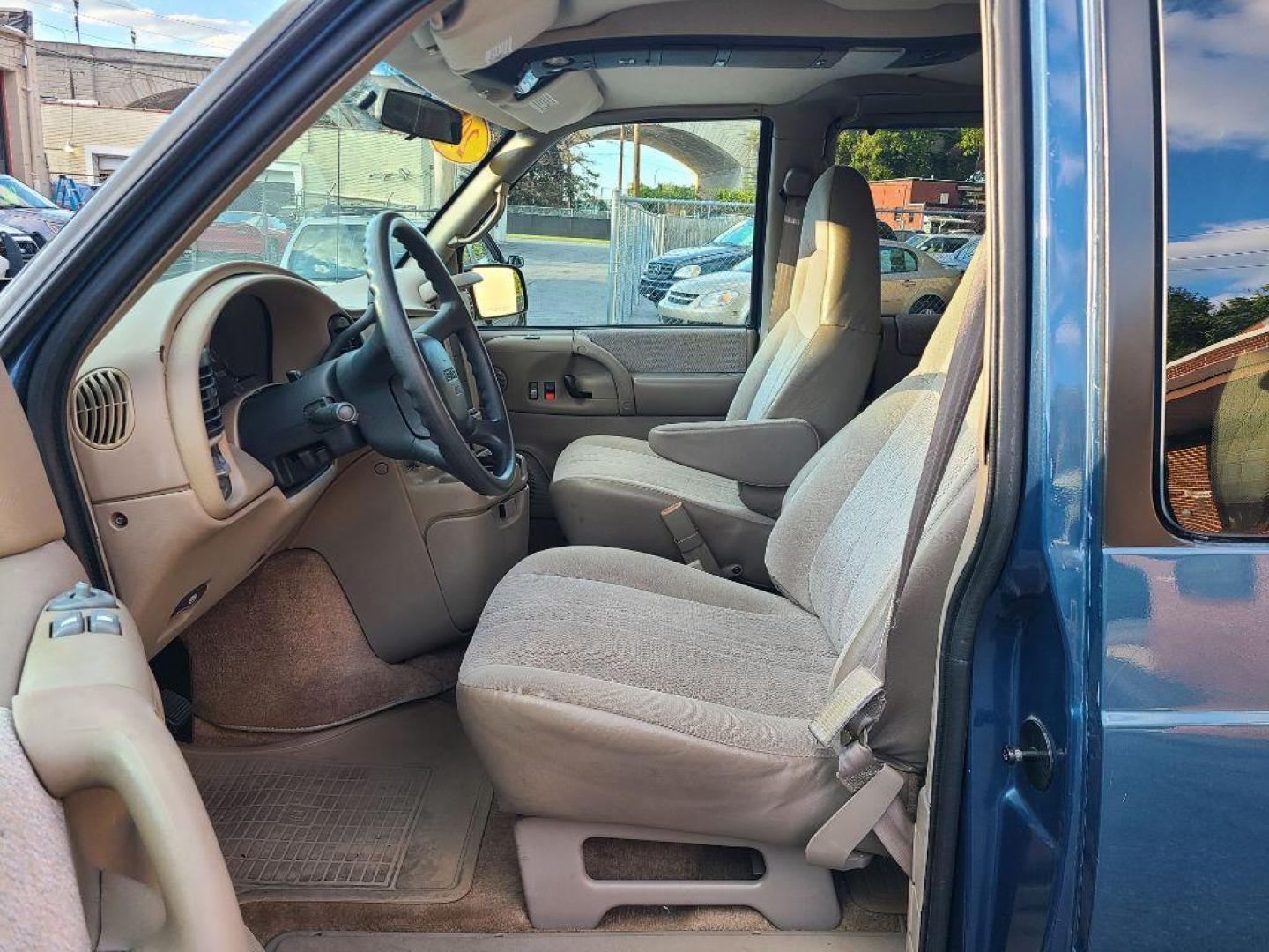 2001 BLUE GMC SAFARI XT (1GKDM19W11B) with an 4.3L engine, Automatic transmission, located at 117 North Cameron Street, Harrisburg, PA, 17101, (717) 963-8962, 40.267021, -76.875351 - WE FINANCE!!! Good Credit/ Bad Credit/ No Credit - ALL Trade-Ins Welcomed!!! ***Guaranteed Credit Approval*** APPLY ONLINE or CALL us TODAY ;) Please call us to discuss your cash and financing options. - Photo#14