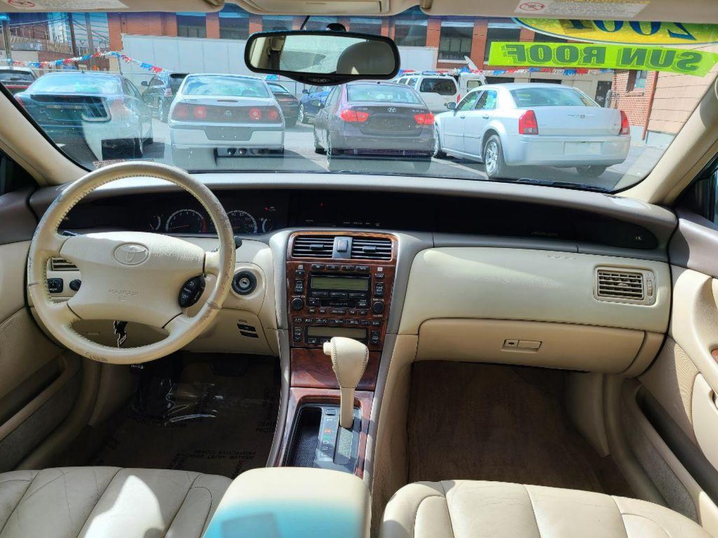 2001 GRAY TOYOTA AVALON XL (4T1BF28BX1U) with an 3.0L engine, Automatic transmission, located at 117 North Cameron Street, Harrisburg, PA, 17101, (717) 963-8962, 40.267021, -76.875351 - WE FINANCE!!! Good Credit/ Bad Credit/ No Credit - ALL Trade-Ins Welcomed!!! ***Guaranteed Credit Approval*** APPLY ONLINE or CALL us TODAY ;) Internet Prices and Marketplace Prices are SPECIAL discounted ***CASH DEALS*** Retail Prices are higher. Please call us to discuss your cash and finan - Photo#10