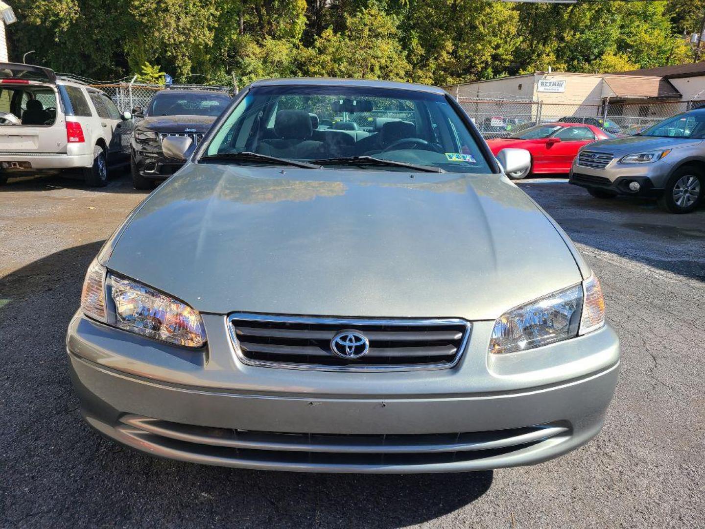 2001 GREY TOYOTA CAMRY CE (JT2BG22K510) with an 2.2L engine, Automatic transmission, located at 117 North Cameron Street, Harrisburg, PA, 17101, (717) 963-8962, 40.267021, -76.875351 - Photo#7