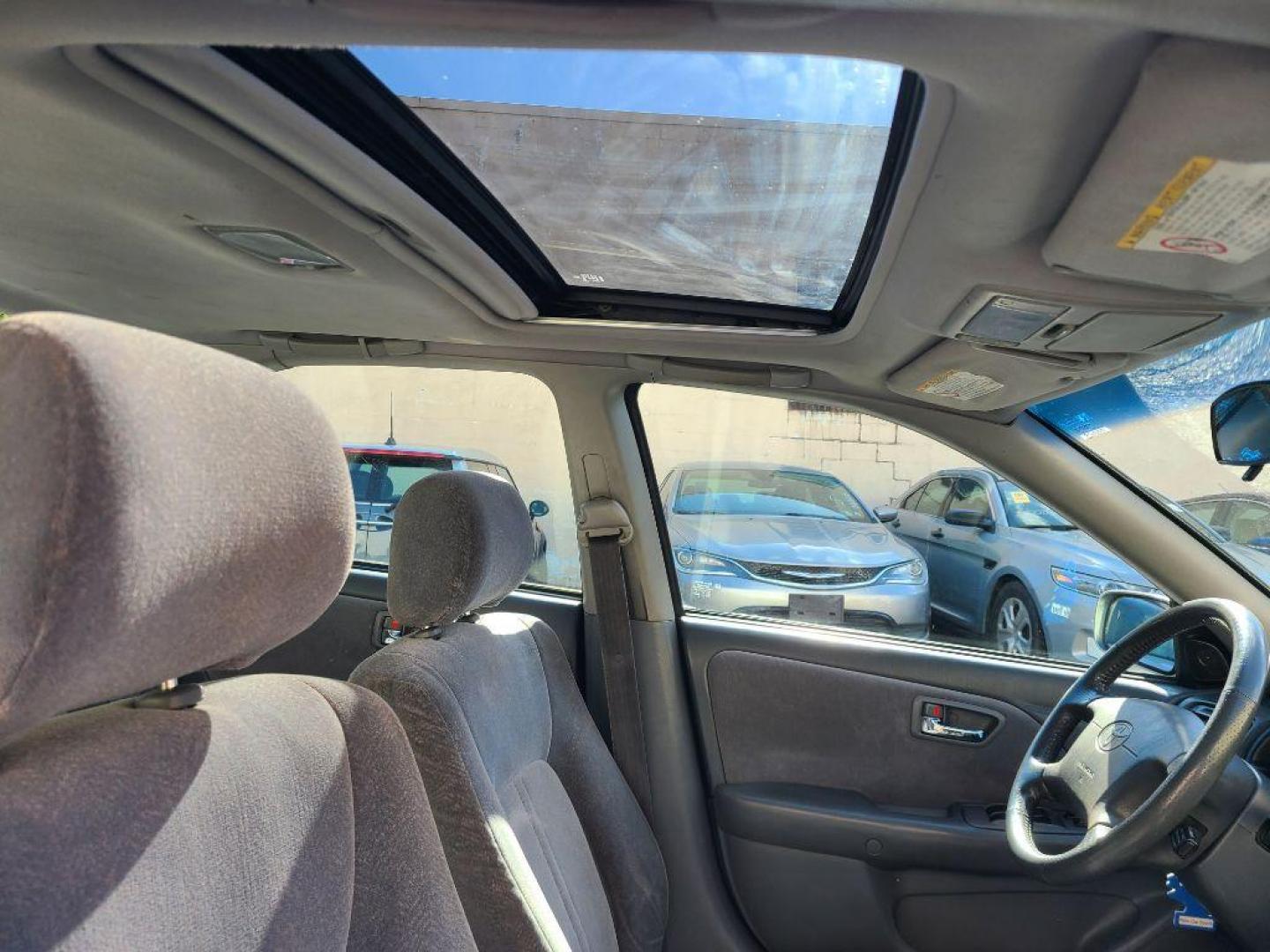 2001 GREY TOYOTA CAMRY CE (JT2BG22K510) with an 2.2L engine, Automatic transmission, located at 117 North Cameron Street, Harrisburg, PA, 17101, (717) 963-8962, 40.267021, -76.875351 - Photo#8