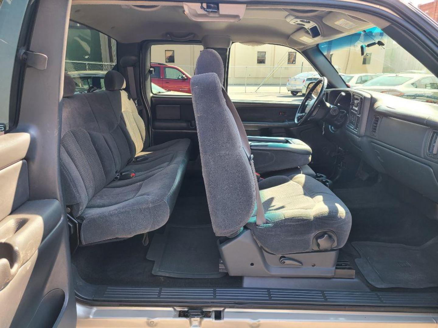 2002 TAN CHEVROLET SILVERADO 1500 LS EXT CAB (2GCEC19V221) with an 4.8L engine, Automatic transmission, located at 117 North Cameron Street, Harrisburg, PA, 17101, (717) 963-8962, 40.267021, -76.875351 - WE FINANCE!!! Good Credit/ Bad Credit/ No Credit - ALL Trade-Ins Welcomed!!! ***Guaranteed Credit Approval*** APPLY ONLINE or CALL us TODAY ;) Internet Prices and Marketplace Prices are SPECIAL discounted ***CASH DEALS*** Retail Prices are higher. Please call us to discuss your cash and finan - Photo#14