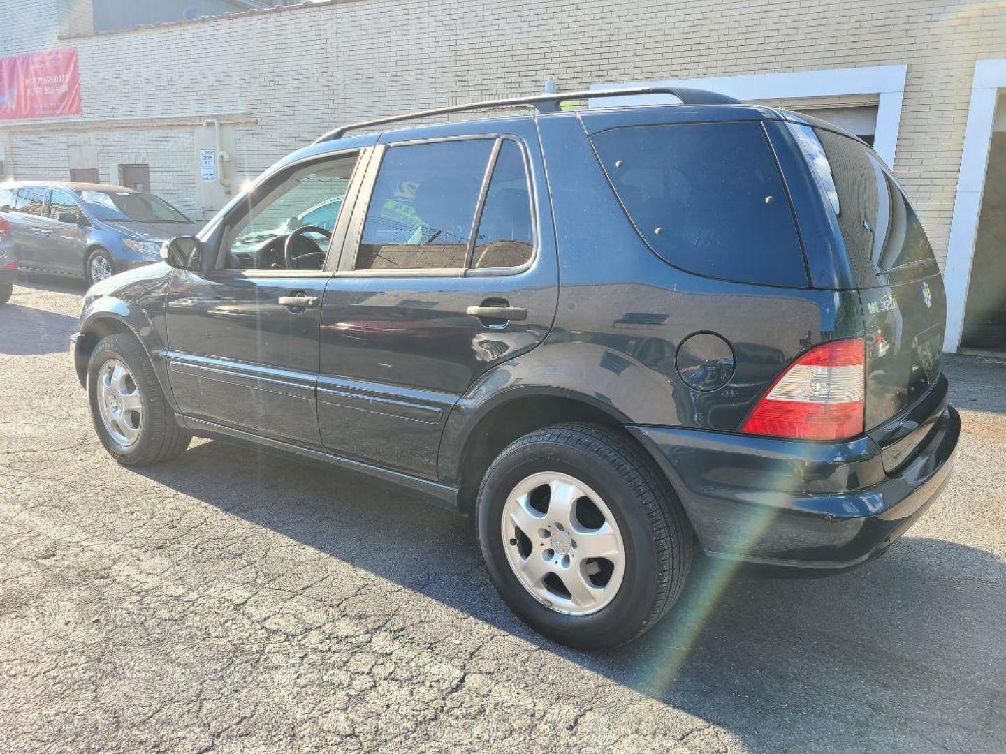 2002 BLUE MERCEDES-BENZ ML 320 (4JGAB54E12A) with an 3.2L engine, Automatic transmission, located at 117 North Cameron Street, Harrisburg, PA, 17101, (717) 963-8962, 40.267021, -76.875351 - WE FINANCE!!! Good Credit/ Bad Credit/ No Credit - ALL Trade-Ins Welcomed!!! ***Guaranteed Credit Approval*** APPLY ONLINE or CALL us TODAY ;) Internet Prices and Marketplace Prices are SPECIAL discounted ***CASH DEALS*** Retail Prices are higher. Please call us to discuss your cash and finan - Photo#2
