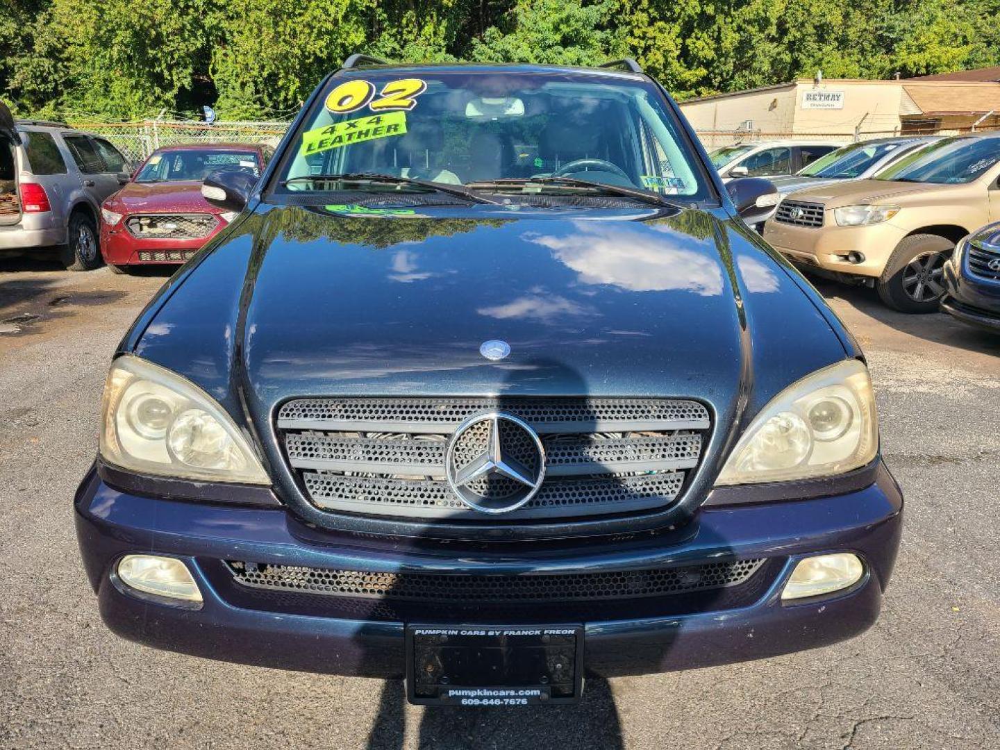 2002 BLUE MERCEDES-BENZ ML 320 (4JGAB54E12A) with an 3.2L engine, Automatic transmission, located at 117 North Cameron Street, Harrisburg, PA, 17101, (717) 963-8962, 40.267021, -76.875351 - WE FINANCE!!! Good Credit/ Bad Credit/ No Credit - ALL Trade-Ins Welcomed!!! ***Guaranteed Credit Approval*** APPLY ONLINE or CALL us TODAY ;) Internet Prices and Marketplace Prices are SPECIAL discounted ***CASH DEALS*** Retail Prices are higher. Please call us to discuss your cash and finan - Photo#7