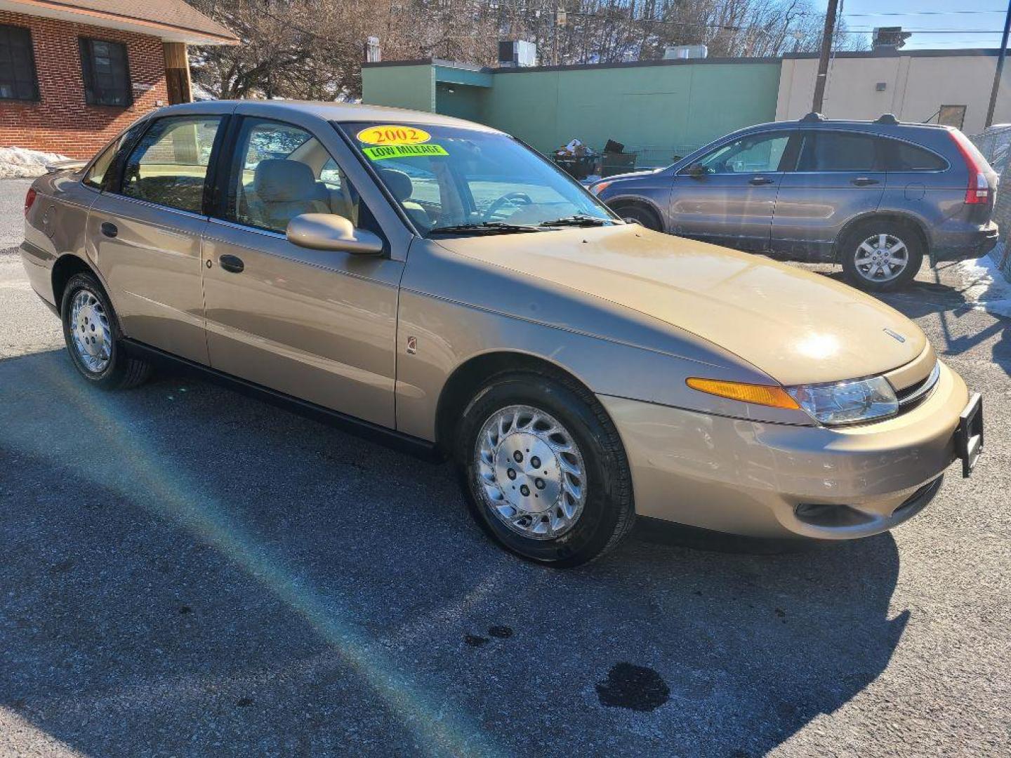 2002 GOLD SATURN L100 SEDAN (1G8JS54F72Y) with an 2.2L engine, Automatic transmission, located at 117 North Cameron Street, Harrisburg, PA, 17101, (717) 963-8962, 40.267021, -76.875351 - Photo#6