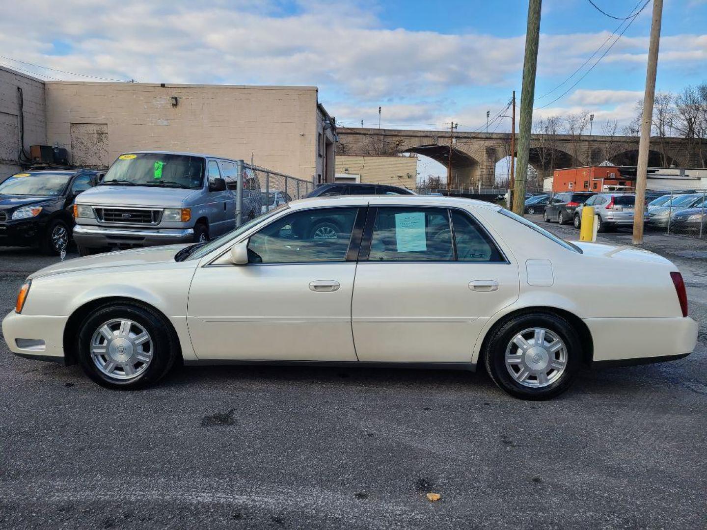2003 WHITE CADILLAC DEVILLE SEDAN (1G6KD54Y63U) with an 4.6L engine, Automatic transmission, located at 117 North Cameron Street, Harrisburg, PA, 17101, (717) 963-8962, 40.267021, -76.875351 - WE FINANCE!!! Good Credit/ Bad Credit/ No Credit - ALL Trade-Ins Welcomed!!! ***Guaranteed Credit Approval*** APPLY ONLINE or CALL us TODAY ;) Internet Prices and Marketplace Prices are SPECIAL discounted ***CASH DEALS*** Retail Prices are higher. Please call us to discuss your cash and finan - Photo#1
