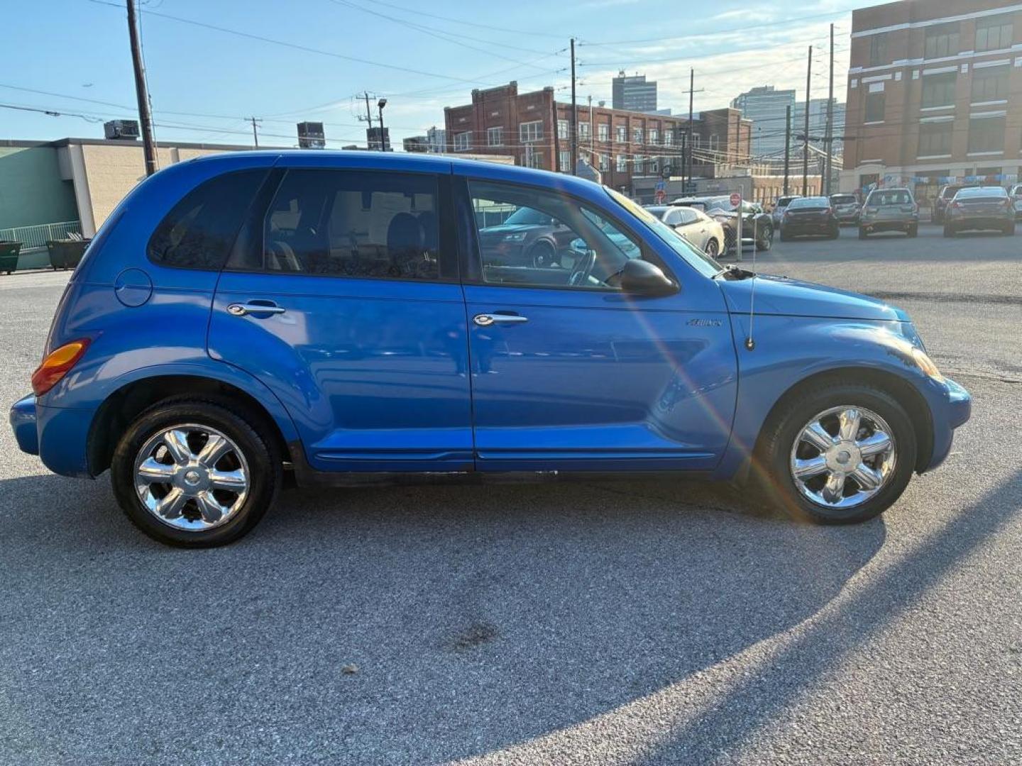 2003 BLUE CHRYSLER PT CRUISER LIMITED (3C8FY68B83T) with an 2.4L engine, Automatic transmission, located at 117 North Cameron Street, Harrisburg, PA, 17101, (717) 963-8962, 40.267021, -76.875351 - Photo#5