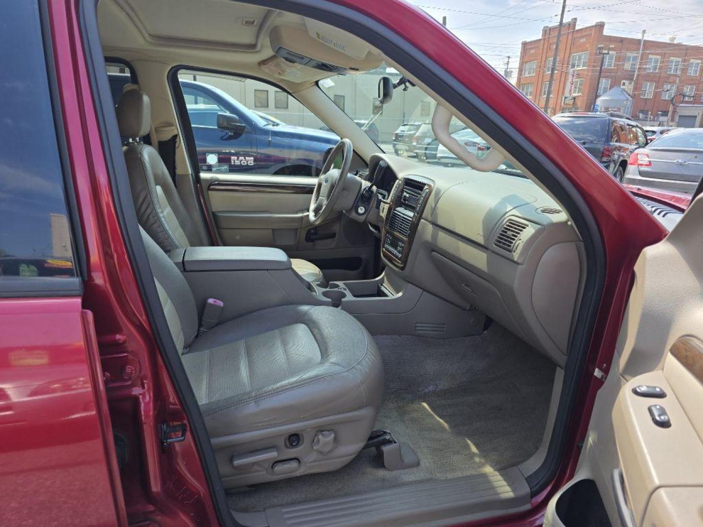 2003 RED FORD EXPLORER EDDIE BAUER (1FMZU74W73U) with an 4.6L engine, Automatic transmission, located at 117 North Cameron Street, Harrisburg, PA, 17101, (717) 963-8962, 40.267021, -76.875351 - Photo#8