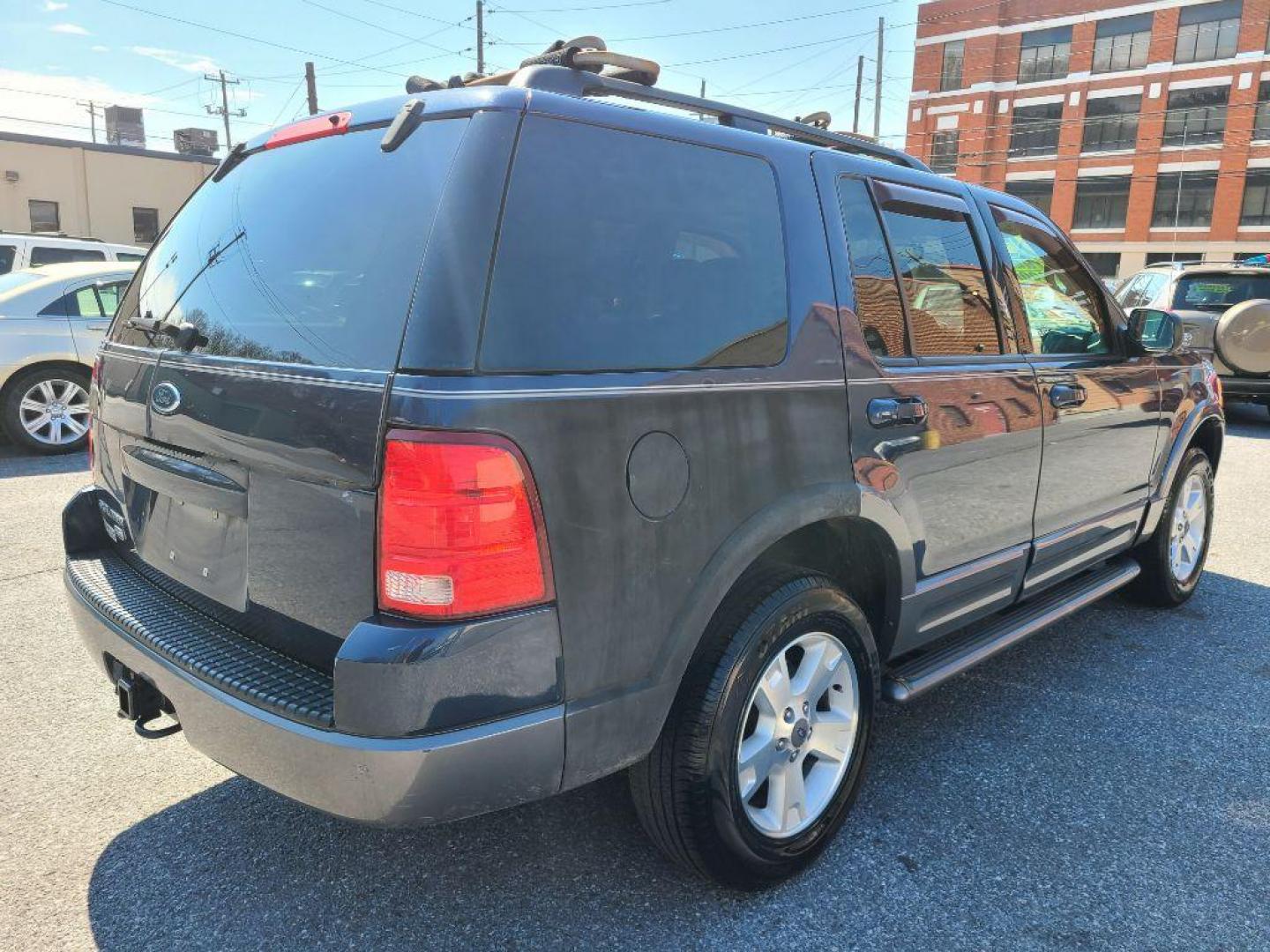 2003 BLUE FORD EXPLORER XLT (1FMZU73KX3U) with an 4.0L engine, Automatic transmission, located at 117 North Cameron Street, Harrisburg, PA, 17101, (717) 963-8962, 40.267021, -76.875351 - Photo#4