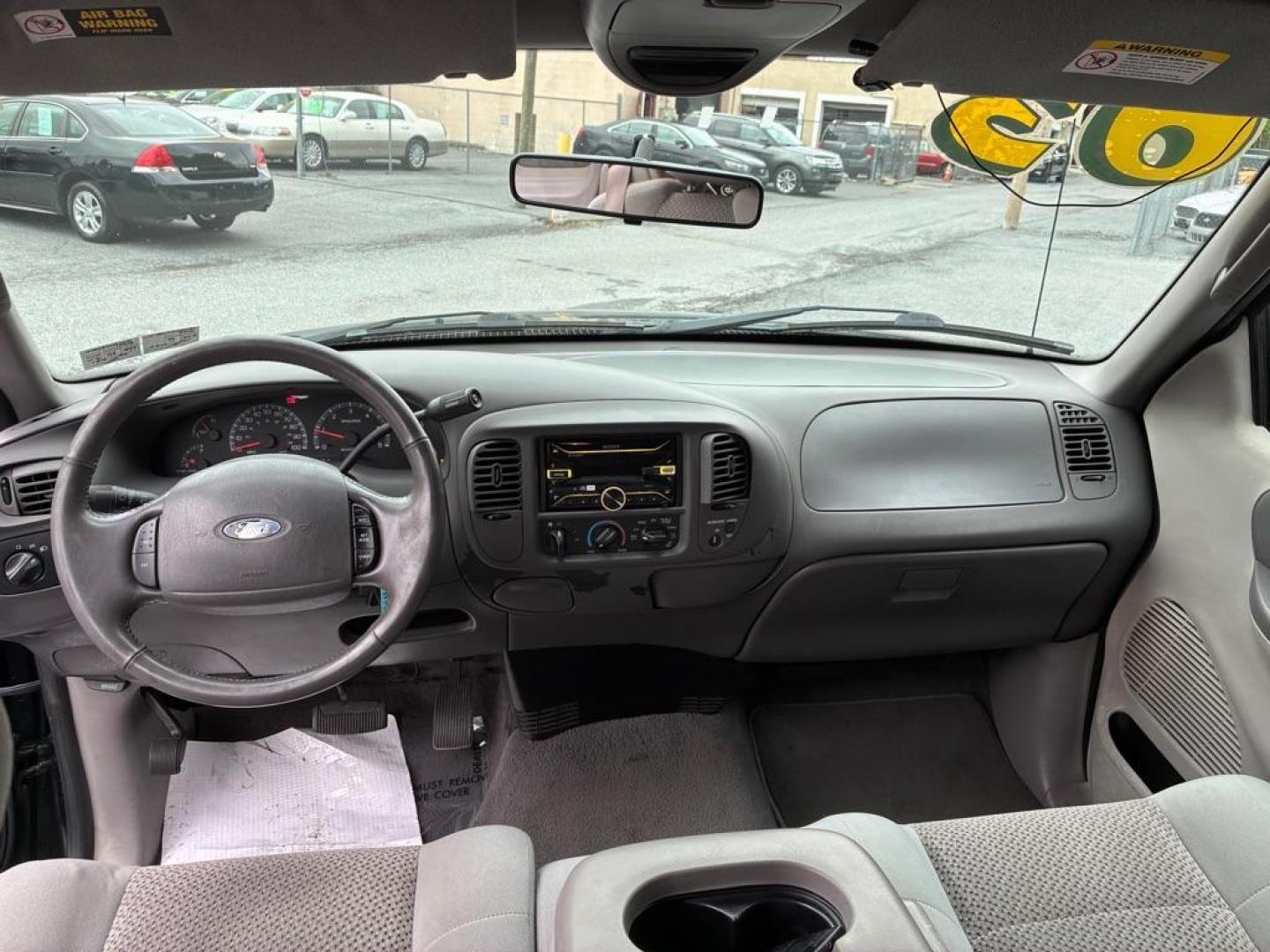 2003 GREEN FORD F150 (1FTRX17243N) with an 4.2L engine, Automatic transmission, located at 117 North Cameron Street, Harrisburg, PA, 17101, (717) 963-8962, 40.267021, -76.875351 - WE FINANCE!!! MOST vehicles are available for financing. Good Credit/ Challenged Credit/ No Credit - ALL Trade-Ins Welcomed!!! APPLY ONLINE or CALL us TODAY Please call us to discuss your cash and/or financing options. Thanks for checking our inventory! We're here to help.- Photo#14
