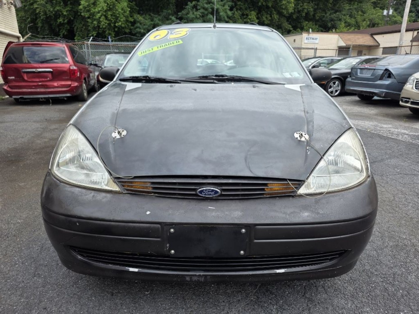 2003 SILVER FORD FOCUS SE (1FAFP36313W) with an 2.0L engine, Automatic transmission, located at 117 North Cameron Street, Harrisburg, PA, 17101, (717) 963-8962, 40.267021, -76.875351 - $1700 CASH DEAL, RUNS AND DRIVES, COLD A/C. TRADE IN SPECIAL. NOT INSPECTED AS-IS- Photo#7