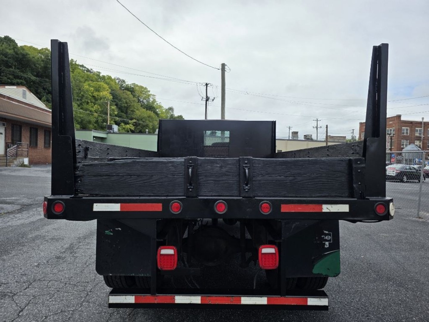 2003 BROWN FORD Super Duty F750 Super Duty F750 (3FDNF75233M) , Automatic transmission, located at 131 N Cameron st, Harrisburg, PA, 17101, (717) 561-2926, 40.267086, -76.875374 - CASH DEAL $8,995 Anti-Lock Brakes Auxiliary Pwr Outlet Cruise Control Cylinders (6) Intermittent Wipers Motor Fuel Type (Diesel) Power Brakes Power Steering Rear View Mirror Seat Trim (Leather) Tilt Steering Wheel Transmission (Automatic Transmission) Turbocharger Wheels F- Photo#2
