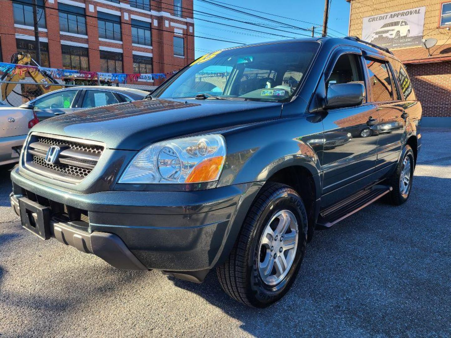 2003 SILVER HONDA PILOT EXL (2HKYF18673H) with an 3.5L engine, Automatic transmission, located at 117 North Cameron Street, Harrisburg, PA, 17101, (717) 963-8962, 40.267021, -76.875351 - WE FINANCE!!! Good Credit/ Bad Credit/ No Credit - ALL Trade-Ins Welcomed!!! ***Guaranteed Credit Approval*** APPLY ONLINE or CALL us TODAY ;) Internet Prices and Marketplace Prices are SPECIAL discounted ***CASH DEALS*** Retail Prices are higher. Please call us to discuss your cash and finan - Photo#0