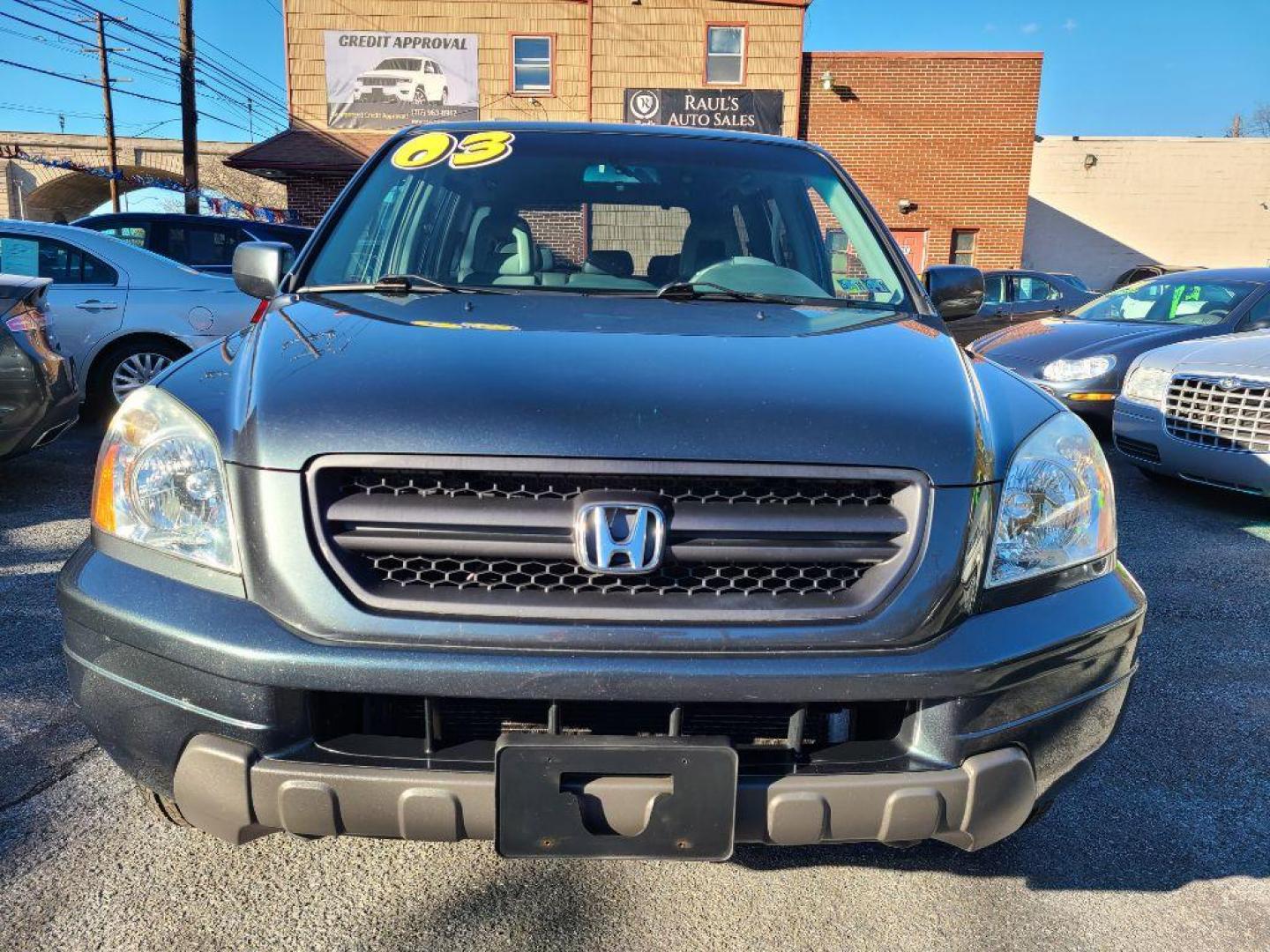 2003 SILVER HONDA PILOT EXL (2HKYF18673H) with an 3.5L engine, Automatic transmission, located at 117 North Cameron Street, Harrisburg, PA, 17101, (717) 963-8962, 40.267021, -76.875351 - WE FINANCE!!! Good Credit/ Bad Credit/ No Credit - ALL Trade-Ins Welcomed!!! ***Guaranteed Credit Approval*** APPLY ONLINE or CALL us TODAY ;) Internet Prices and Marketplace Prices are SPECIAL discounted ***CASH DEALS*** Retail Prices are higher. Please call us to discuss your cash and finan - Photo#8