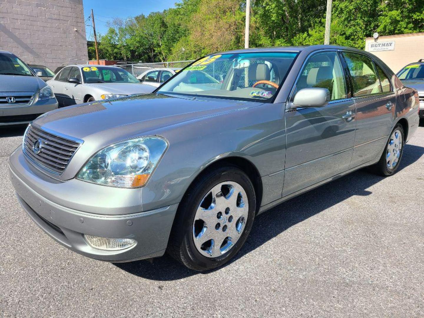 2003 GRAY LEXUS LS 430 (JTHBN30F230) with an 4.3L engine, Automatic transmission, located at 117 North Cameron Street, Harrisburg, PA, 17101, (717) 963-8962, 40.267021, -76.875351 - WE FINANCE!!! Good Credit/ Bad Credit/ No Credit - ALL Trade-Ins Welcomed!!! ***Guaranteed Credit Approval*** APPLY ONLINE or CALL us TODAY ;) Internet Prices and Marketplace Prices are SPECIAL discounted ***CASH DEALS*** Retail Prices are higher. Please call us to discuss your cash and finan - Photo#0