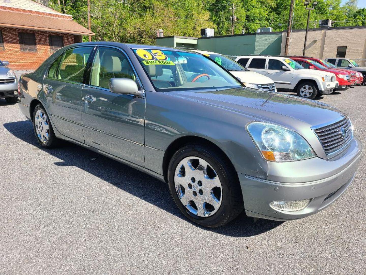 2003 GRAY LEXUS LS 430 (JTHBN30F230) with an 4.3L engine, Automatic transmission, located at 117 North Cameron Street, Harrisburg, PA, 17101, (717) 963-8962, 40.267021, -76.875351 - WE FINANCE!!! Good Credit/ Bad Credit/ No Credit - ALL Trade-Ins Welcomed!!! ***Guaranteed Credit Approval*** APPLY ONLINE or CALL us TODAY ;) Internet Prices and Marketplace Prices are SPECIAL discounted ***CASH DEALS*** Retail Prices are higher. Please call us to discuss your cash and finan - Photo#7