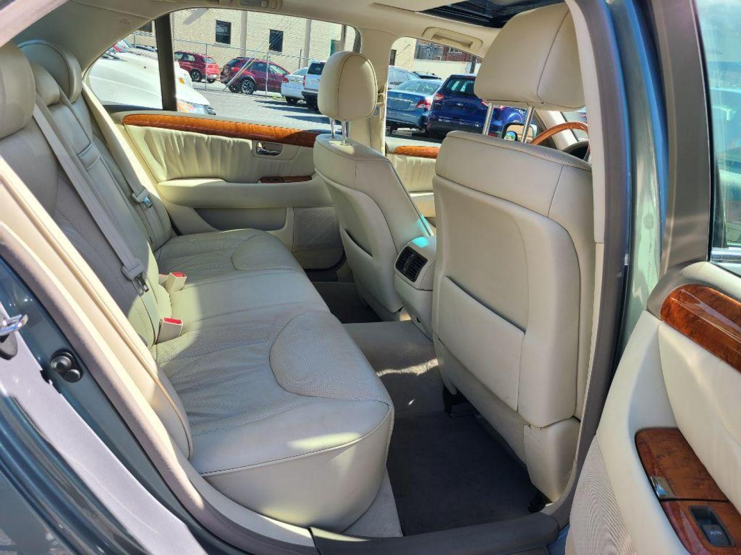 2003 GRAY LEXUS LS 430 (JTHBN30F230) with an 4.3L engine, Automatic transmission, located at 117 North Cameron Street, Harrisburg, PA, 17101, (717) 963-8962, 40.267021, -76.875351 - WE FINANCE!!! Good Credit/ Bad Credit/ No Credit - ALL Trade-Ins Welcomed!!! ***Guaranteed Credit Approval*** APPLY ONLINE or CALL us TODAY ;) Internet Prices and Marketplace Prices are SPECIAL discounted ***CASH DEALS*** Retail Prices are higher. Please call us to discuss your cash and finan - Photo#12