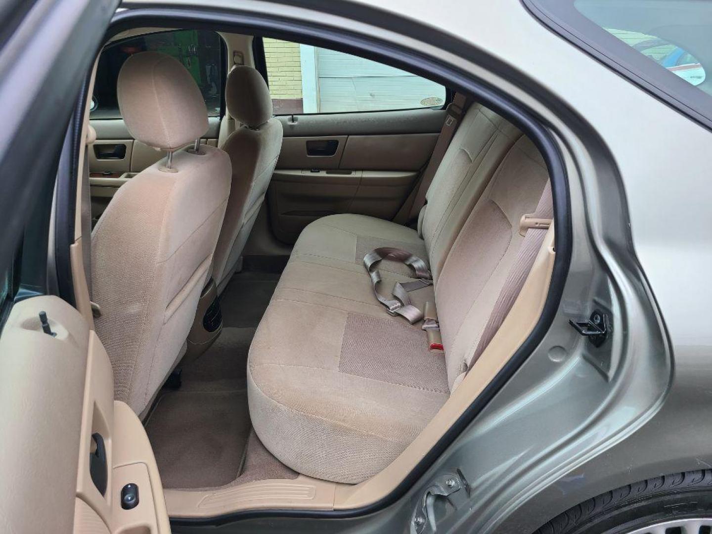 2003 GRAY MERCURY SABLE GS (1MEFM58U03A) with an 3.0L engine, Automatic transmission, located at 117 North Cameron Street, Harrisburg, PA, 17101, (717) 963-8962, 40.267021, -76.875351 - WE FINANCE!!! Good Credit/ Bad Credit/ No Credit - ALL Trade-Ins Welcomed!!! ***Guaranteed Credit Approval*** APPLY ONLINE or CALL us TODAY ;) Internet Prices and Marketplace Prices are SPECIAL discounted ***CASH DEALS*** Retail Prices are higher. Please call us to discuss your cash and finan - Photo#9