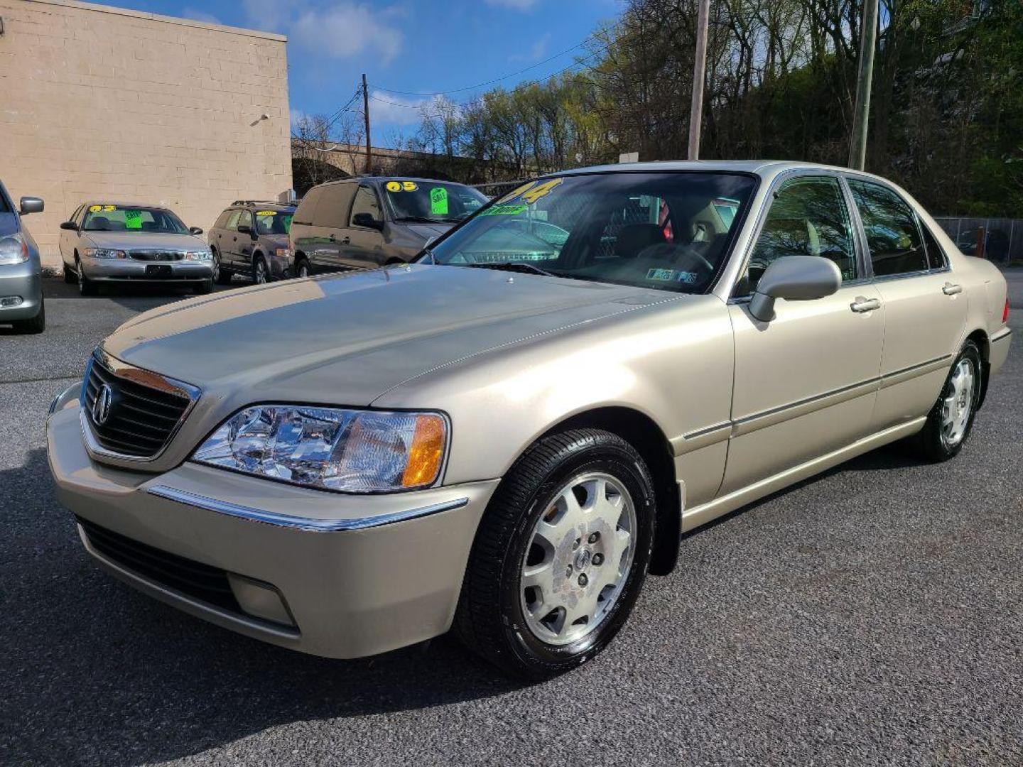 2004 GOLD ACURA 3.5RL SEDAN W/NAV (JH4KA96694C) with an 3.5L engine, Automatic transmission, located at 117 North Cameron Street, Harrisburg, PA, 17101, (717) 963-8962, 40.267021, -76.875351 - Photo#0