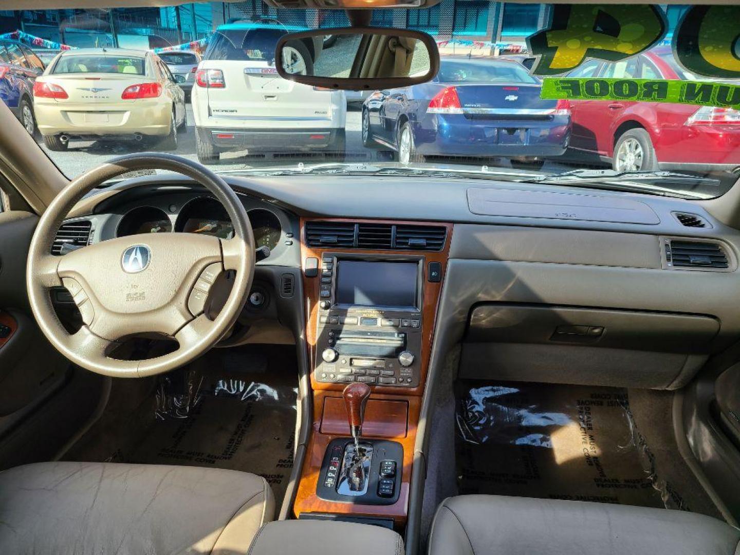 2004 GOLD ACURA 3.5RL SEDAN W/NAV (JH4KA96694C) with an 3.5L engine, Automatic transmission, located at 117 North Cameron Street, Harrisburg, PA, 17101, (717) 963-8962, 40.267021, -76.875351 - Photo#11