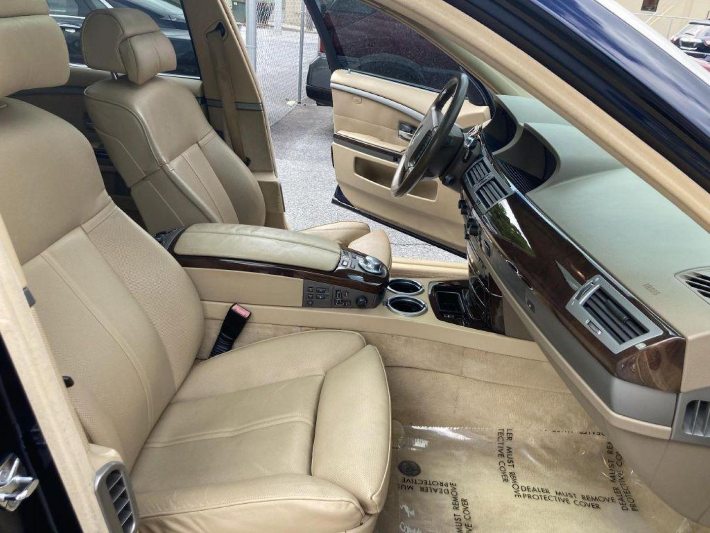 2004 BLACK BMW 745 LI (WBAGN63584D) with an 4.4L engine, Automatic transmission, located at 117 North Cameron Street, Harrisburg, PA, 17101, (717) 963-8962, 40.267021, -76.875351 - WE FINANCE!!! Good Credit/ Bad Credit/ No Credit - ALL Trade-Ins Welcomed!!! ***Guaranteed Credit Approval*** APPLY ONLINE or CALL us TODAY ;) Internet Prices and Marketplace Prices are SPECIAL discounted ***CASH DEALS*** Retail Prices are higher. Please call us to discuss your cash and finan - Photo#10