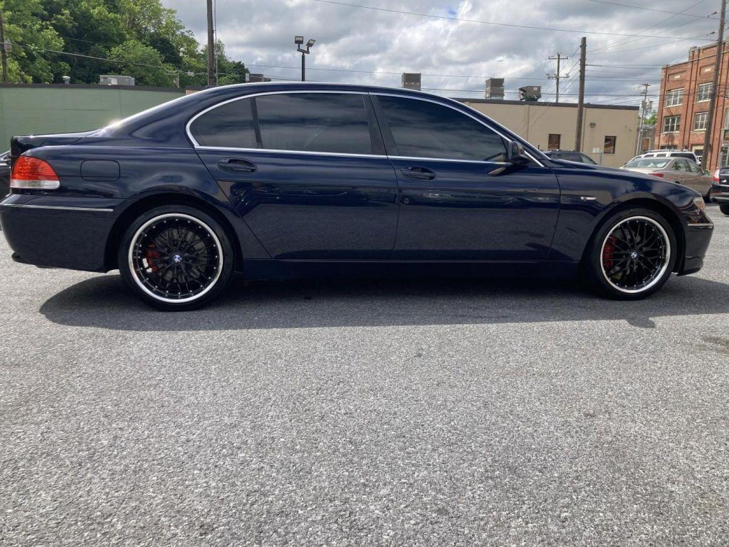 2004 BLACK BMW 745 LI (WBAGN63584D) with an 4.4L engine, Automatic transmission, located at 117 North Cameron Street, Harrisburg, PA, 17101, (717) 963-8962, 40.267021, -76.875351 - WE FINANCE!!! Good Credit/ Bad Credit/ No Credit - ALL Trade-Ins Welcomed!!! ***Guaranteed Credit Approval*** APPLY ONLINE or CALL us TODAY ;) Internet Prices and Marketplace Prices are SPECIAL discounted ***CASH DEALS*** Retail Prices are higher. Please call us to discuss your cash and finan - Photo#5