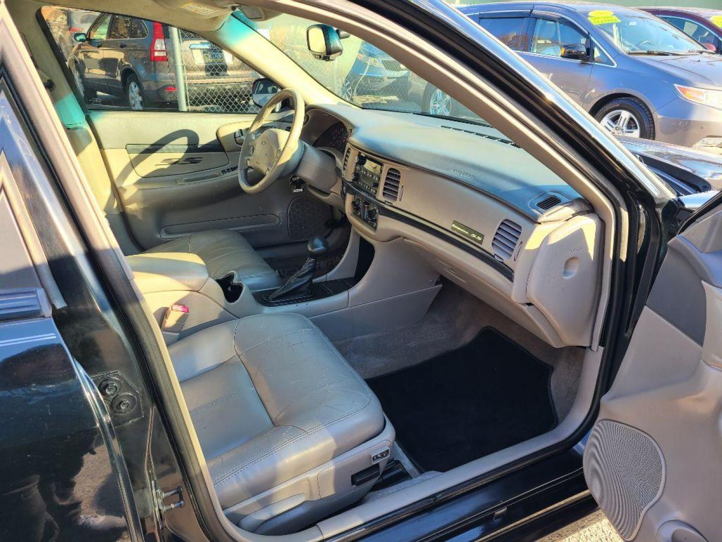 2004 BLACK CHEVROLET IMPALA SS (2G1WP521949) with an 3.8L engine, Automatic transmission, located at 117 North Cameron Street, Harrisburg, PA, 17101, (717) 963-8962, 40.267021, -76.875351 - WE FINANCE!!! Good Credit/ Bad Credit/ No Credit - ALL Trade-Ins Welcomed!!! ***Guaranteed Credit Approval*** APPLY ONLINE or CALL us TODAY ;) Internet Prices and Marketplace Prices are SPECIAL discounted ***CASH DEALS*** Retail Prices are higher. Please call us to discuss your cash and finan - Photo#10