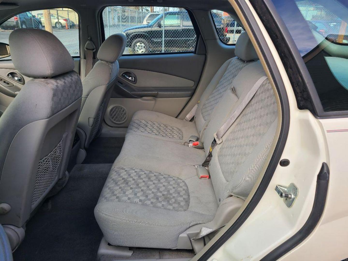 2004 WHITE CHEVROLET MALIBU MAXX LS (1G1ZT64864F) with an 3.5L engine, Automatic transmission, located at 117 North Cameron Street, Harrisburg, PA, 17101, (717) 963-8962, 40.267021, -76.875351 - WE FINANCE!!! Good Credit/ Bad Credit/ No Credit - ALL Trade-Ins Welcomed!!! ***Guaranteed Credit Approval*** APPLY ONLINE or CALL us TODAY ;) Internet Prices and Marketplace Prices are SPECIAL discounted ***CASH DEALS*** Retail Prices are higher. Please call us to discuss your cash and finan - Photo#14