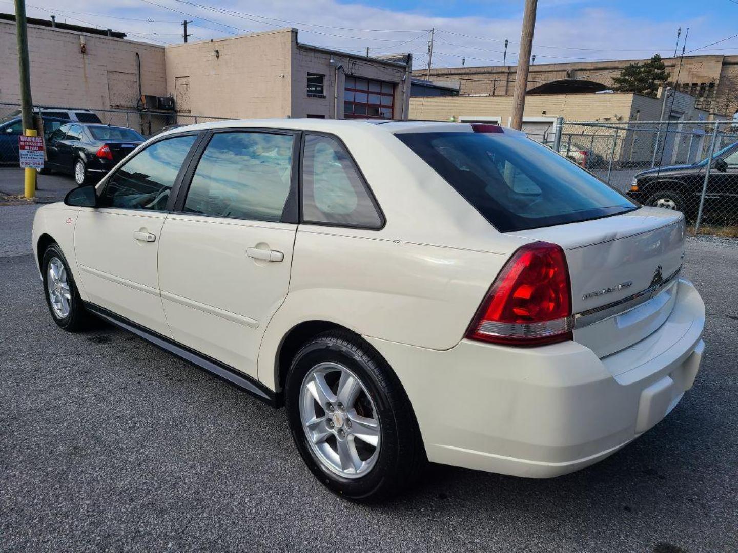 2004 WHITE CHEVROLET MALIBU MAXX LS (1G1ZT64864F) with an 3.5L engine, Automatic transmission, located at 117 North Cameron Street, Harrisburg, PA, 17101, (717) 963-8962, 40.267021, -76.875351 - WE FINANCE!!! Good Credit/ Bad Credit/ No Credit - ALL Trade-Ins Welcomed!!! ***Guaranteed Credit Approval*** APPLY ONLINE or CALL us TODAY ;) Internet Prices and Marketplace Prices are SPECIAL discounted ***CASH DEALS*** Retail Prices are higher. Please call us to discuss your cash and finan - Photo#2