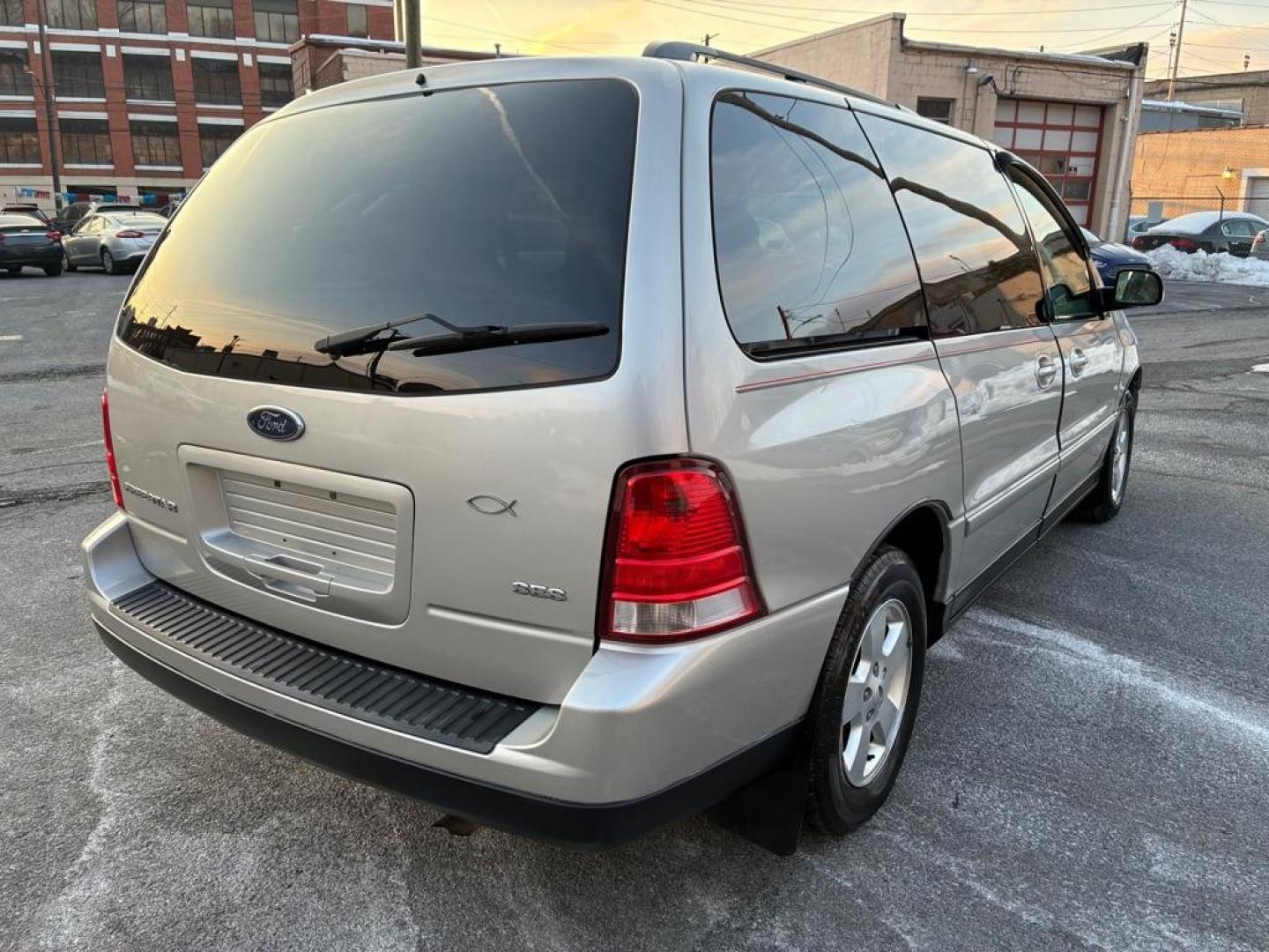 2004 SILVER FORD FREESTAR SES (2FMZA57614B) with an 3.9L engine, Automatic transmission, located at 117 North Cameron Street, Harrisburg, PA, 17101, (717) 963-8962, 40.267021, -76.875351 - WE FINANCE!!! Good Credit/ Challenged Credit/ No Credit - ALL Trade-Ins Welcomed!!! APPLY ONLINE or CALL us TODAY ;) Please call us to discuss your cash and/or financing options. - Photo#4