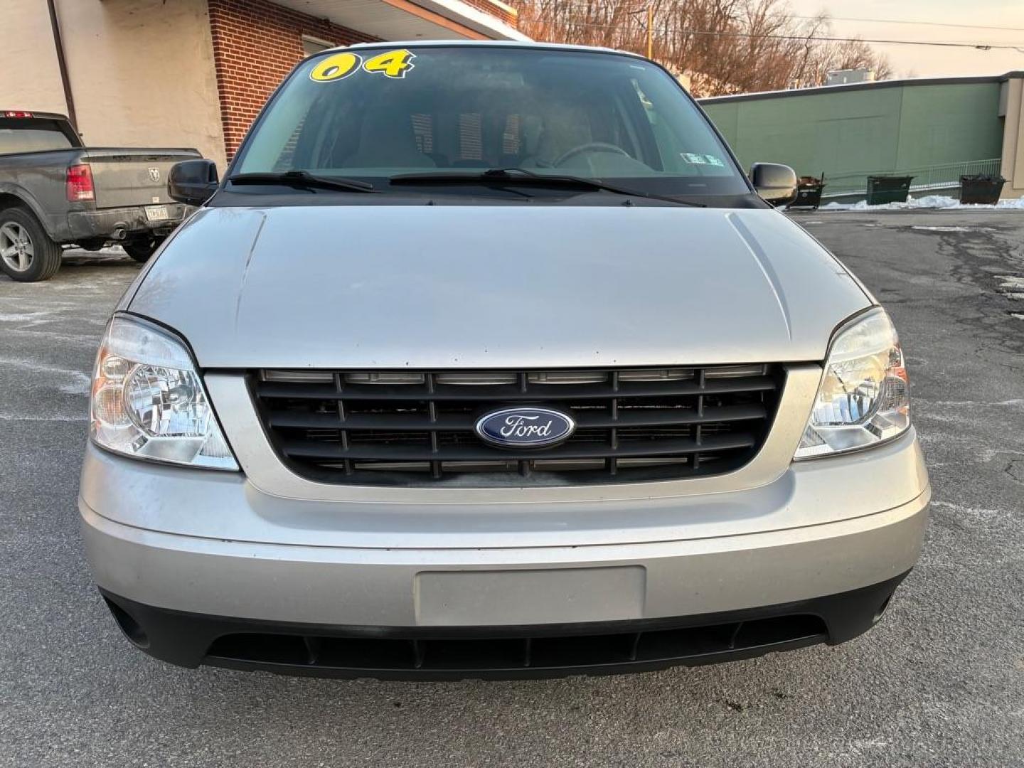 2004 SILVER FORD FREESTAR SES (2FMZA57614B) with an 3.9L engine, Automatic transmission, located at 117 North Cameron Street, Harrisburg, PA, 17101, (717) 963-8962, 40.267021, -76.875351 - WE FINANCE!!! Good Credit/ Challenged Credit/ No Credit - ALL Trade-Ins Welcomed!!! APPLY ONLINE or CALL us TODAY ;) Please call us to discuss your cash and/or financing options. - Photo#7