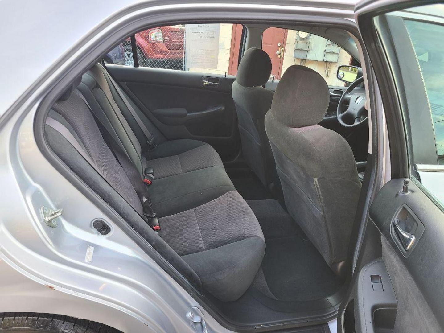 2004 SILVER HONDA ACCORD LX (1HGCM56304A) with an 2.4L engine, Automatic transmission, located at 117 North Cameron Street, Harrisburg, PA, 17101, (717) 963-8962, 40.267021, -76.875351 - WE FINANCE!!! Good Credit/ Bad Credit/ No Credit - ALL Trade-Ins Welcomed!!! ***Guaranteed Credit Approval*** APPLY ONLINE or CALL us TODAY ;) Internet Prices and Marketplace Prices are SPECIAL discounted ***CASH DEALS*** Retail Prices are higher. Please call us to discuss your cash and finan - Photo#10