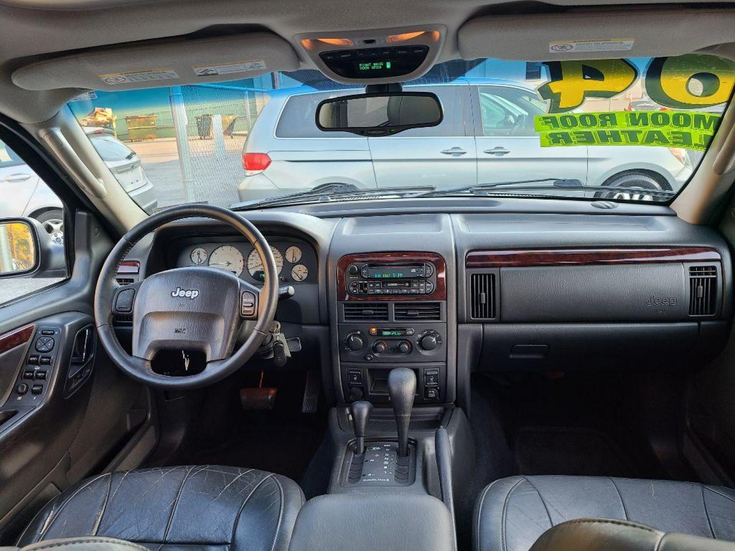 2004 BLACK JEEP GRAND CHEROKEE LIMITED (1J4GW58NX4C) with an 4.7L engine, Automatic transmission, located at 117 North Cameron Street, Harrisburg, PA, 17101, (717) 963-8962, 40.267021, -76.875351 - WE FINANCE!!! Good Credit/ Bad Credit/ No Credit - ALL Trade-Ins Welcomed!!! ***Guaranteed Credit Approval*** APPLY ONLINE or CALL us TODAY ;) Internet Prices and Marketplace Prices are SPECIAL discounted ***CASH DEALS*** Retail Prices are higher. Please call us to discuss your cash and finan - Photo#11