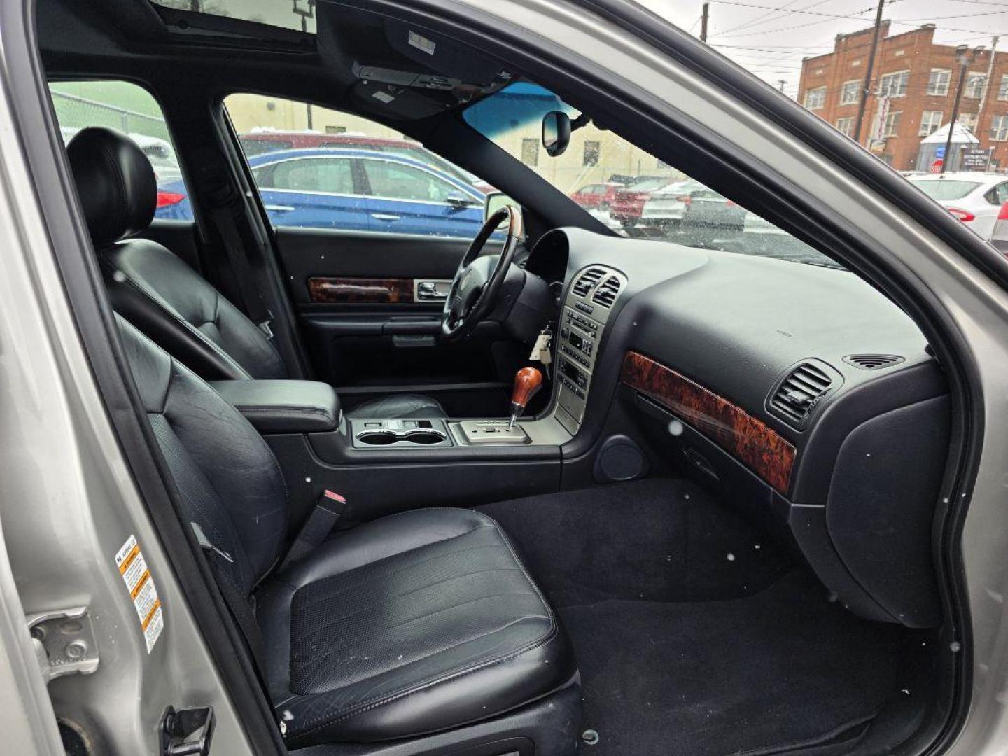 2004 SILVER LINCOLN LS SPORT (1LNHM87A04Y) with an 3.9L engine, Automatic transmission, located at 117 North Cameron Street, Harrisburg, PA, 17101, (717) 963-8962, 40.267021, -76.875351 - WE FINANCE!!! Good Credit/ Challenged Credit/ No Credit - ALL Trade-Ins Welcomed!!! APPLY ONLINE or CALL us TODAY ;) Please call us to discuss your cash and/or financing options. - Photo#13