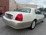 2004 WHITE LINCOLN TOWN CAR EXECUTIVE (1LNHM81W04Y) with an 4.6L engine, Automatic transmission, located at 117 North Cameron Street, Harrisburg, PA, 17101, (717) 963-8962, 40.267021, -76.875351 - WE FINANCE!!! MOST vehicles are available for financing. Good Credit/ Challenged Credit/ No Credit - ALL Trade-Ins Welcomed!!! APPLY ONLINE or CALL us TODAY Please call us to discuss your cash and/or financing options. Thanks for checking our inventory! We're here to help. - Photo#4
