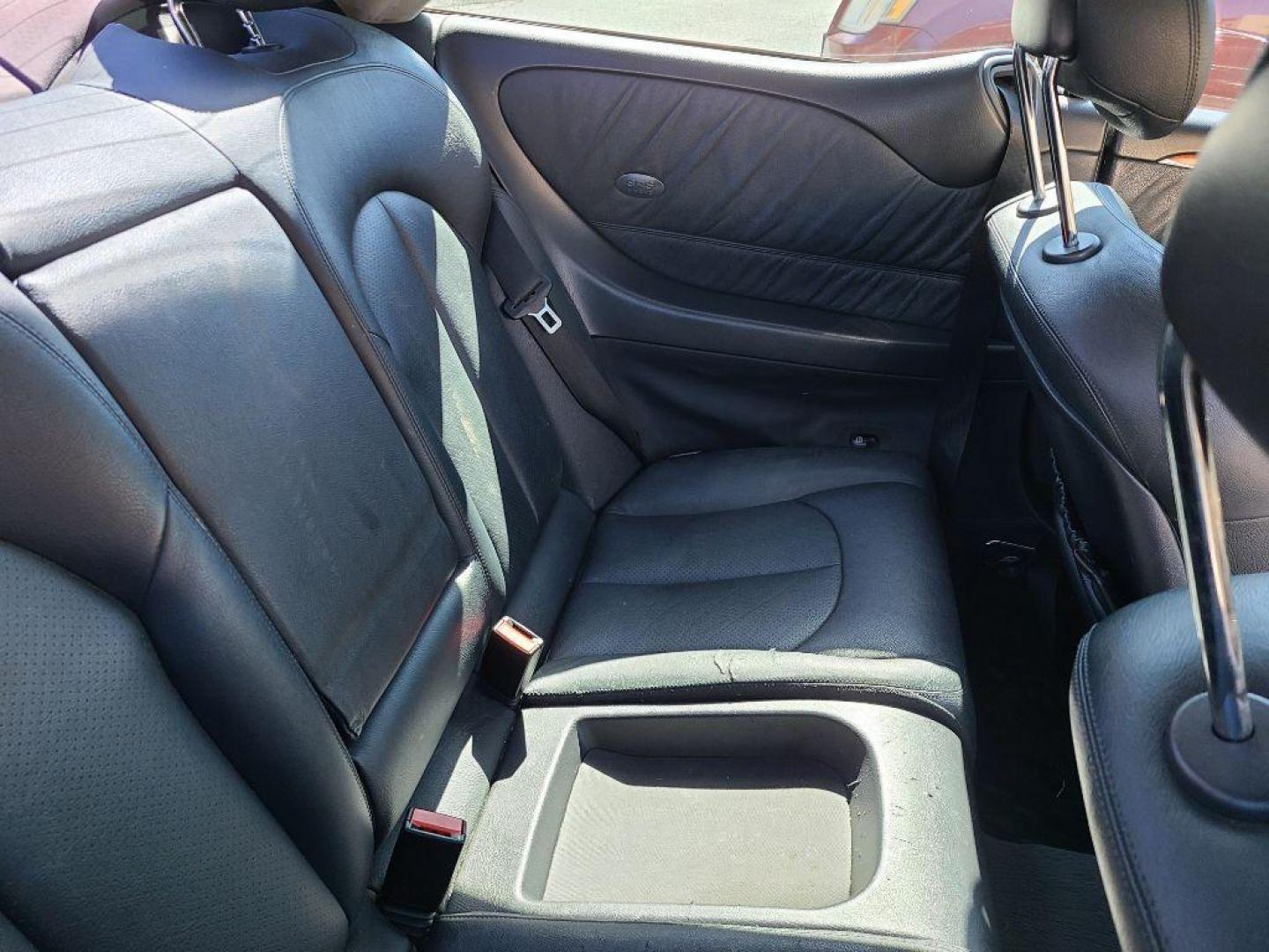2004 BLACK MERCEDES-BENZ CLK 500 (WDBTJ75JX4F) with an 5.0L engine, Automatic transmission, located at 117 North Cameron Street, Harrisburg, PA, 17101, (717) 963-8962, 40.267021, -76.875351 - WE FINANCE!!! Good Credit/ Bad Credit/ No Credit - ALL Trade-Ins Welcomed!!! ***Guaranteed Credit Approval*** APPLY ONLINE or CALL us TODAY ;) Internet Prices and Marketplace Prices are SPECIAL discounted ***CASH DEALS*** Retail Prices are higher. Please call us to discuss your cash and finan - Photo#12