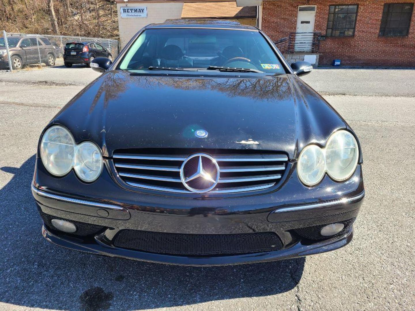 2004 BLACK MERCEDES-BENZ CLK 500 (WDBTJ75JX4F) with an 5.0L engine, Automatic transmission, located at 117 North Cameron Street, Harrisburg, PA, 17101, (717) 963-8962, 40.267021, -76.875351 - WE FINANCE!!! Good Credit/ Bad Credit/ No Credit - ALL Trade-Ins Welcomed!!! ***Guaranteed Credit Approval*** APPLY ONLINE or CALL us TODAY ;) Internet Prices and Marketplace Prices are SPECIAL discounted ***CASH DEALS*** Retail Prices are higher. Please call us to discuss your cash and finan - Photo#6
