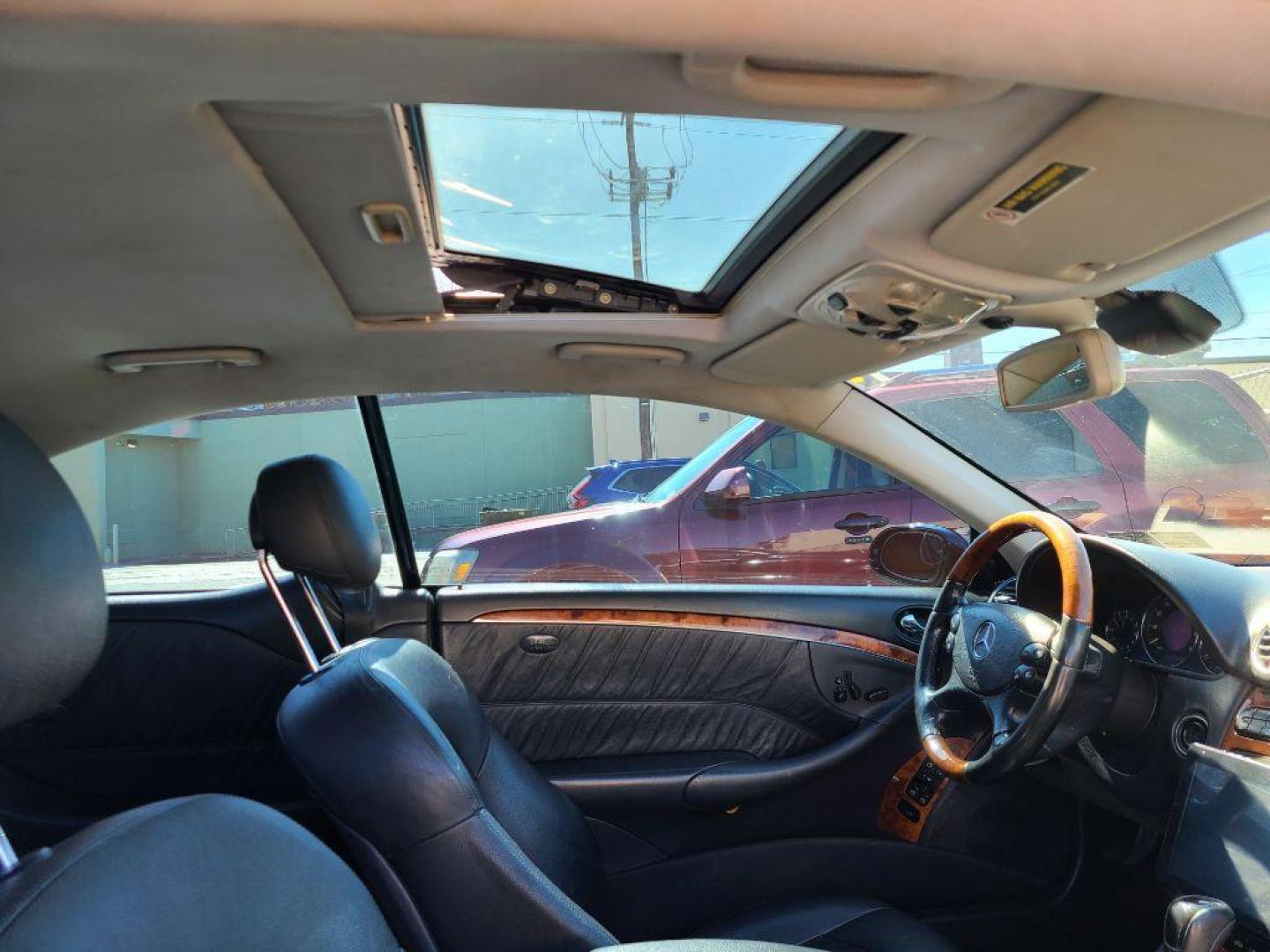 2004 BLACK MERCEDES-BENZ CLK 500 (WDBTJ75JX4F) with an 5.0L engine, Automatic transmission, located at 117 North Cameron Street, Harrisburg, PA, 17101, (717) 963-8962, 40.267021, -76.875351 - WE FINANCE!!! Good Credit/ Bad Credit/ No Credit - ALL Trade-Ins Welcomed!!! ***Guaranteed Credit Approval*** APPLY ONLINE or CALL us TODAY ;) Internet Prices and Marketplace Prices are SPECIAL discounted ***CASH DEALS*** Retail Prices are higher. Please call us to discuss your cash and finan - Photo#7