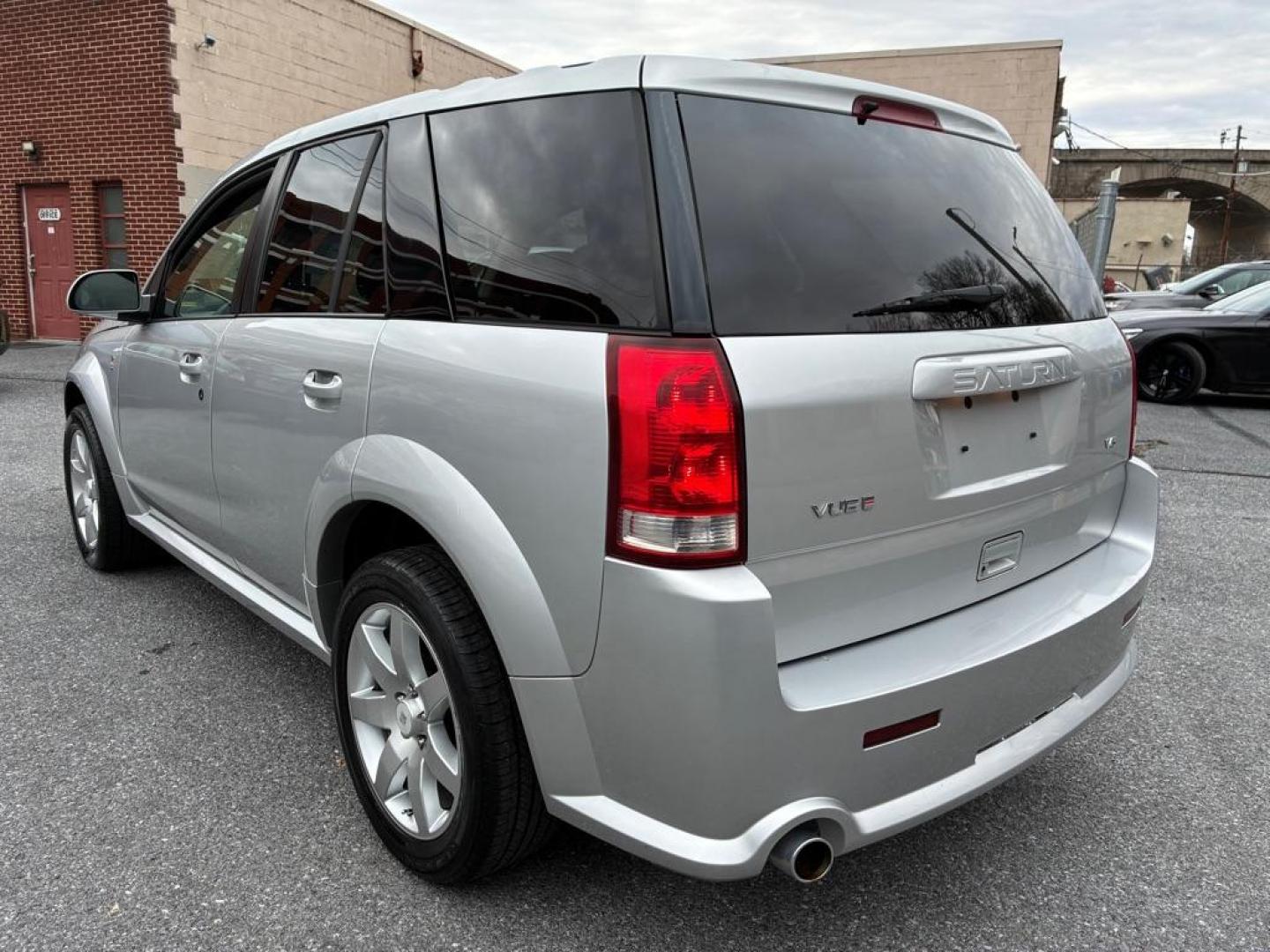 2004 SILVER SATURN VUE SUV (5GZCZ53404S) with an 3.5L engine, Automatic transmission, located at 117 North Cameron Street, Harrisburg, PA, 17101, (717) 963-8962, 40.267021, -76.875351 - WE FINANCE!!! Good Credit/ Challenged Credit/ No Credit - ALL Trade-Ins Welcomed!!! APPLY ONLINE or CALL us TODAY ;) Please call us to discuss your cash and/or financing options. - Photo#2