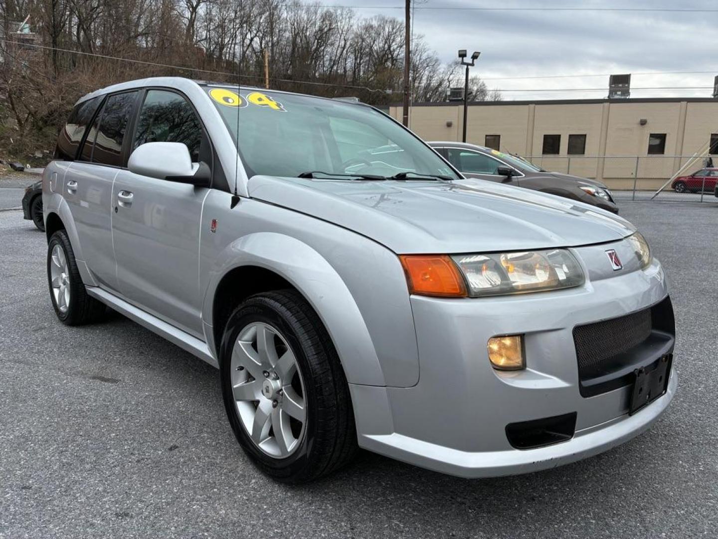 2004 SILVER SATURN VUE SUV (5GZCZ53404S) with an 3.5L engine, Automatic transmission, located at 117 North Cameron Street, Harrisburg, PA, 17101, (717) 963-8962, 40.267021, -76.875351 - WE FINANCE!!! Good Credit/ Challenged Credit/ No Credit - ALL Trade-Ins Welcomed!!! APPLY ONLINE or CALL us TODAY ;) Please call us to discuss your cash and/or financing options. - Photo#6