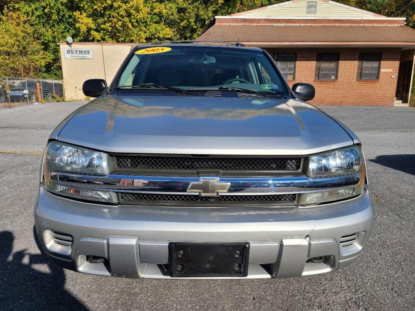 2005 SILVER CHEVROLET TRAILBLAZER LS (1GNDT13S052) with an 4.2L engine, Automatic transmission, located at 117 North Cameron Street, Harrisburg, PA, 17101, (717) 963-8962, 40.267021, -76.875351 - Photo#7